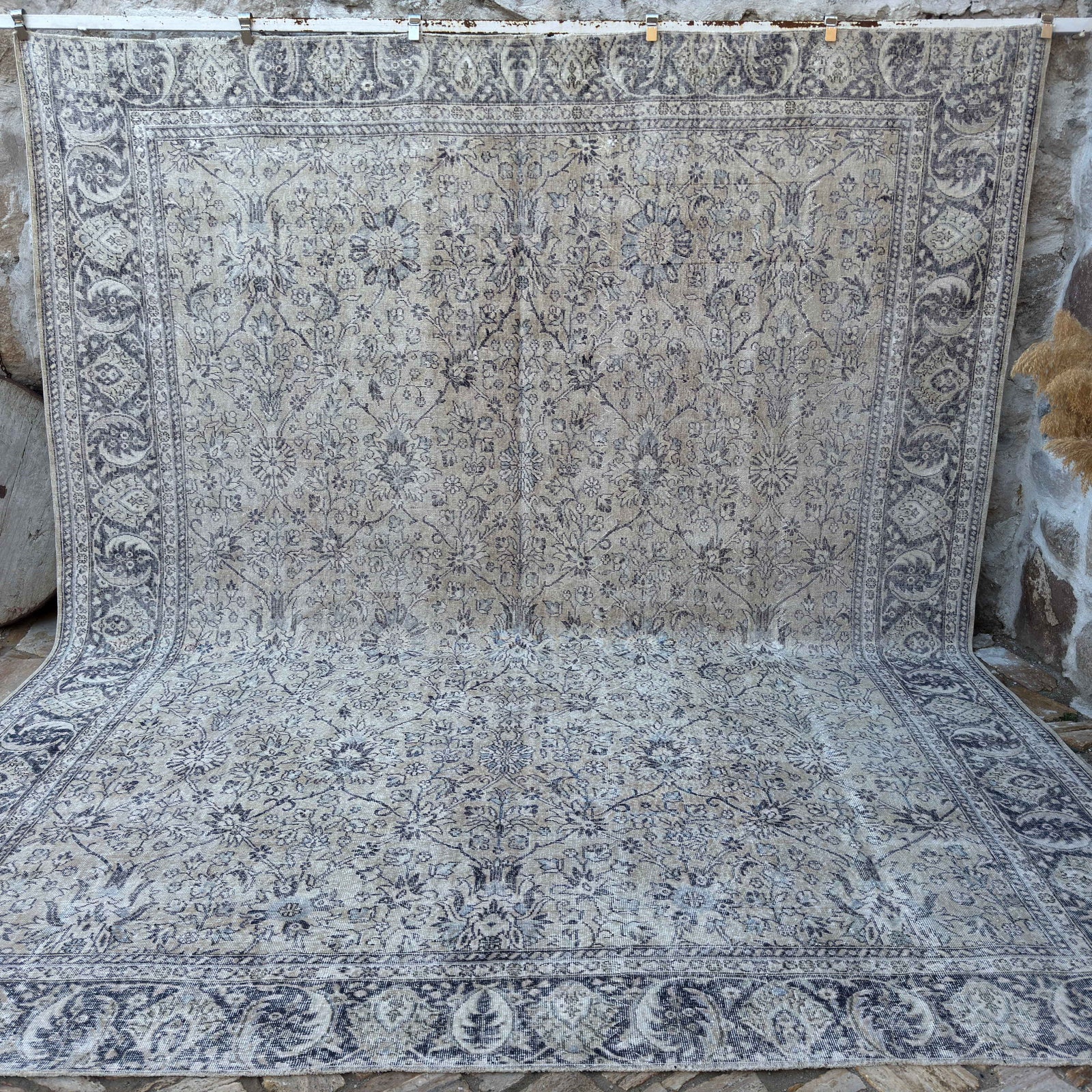 Doane - Large Vintage Floral Rug