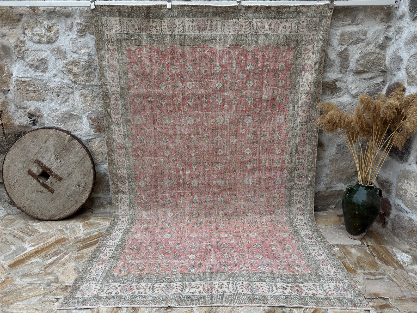 Cris - Handmade Vintage Rug