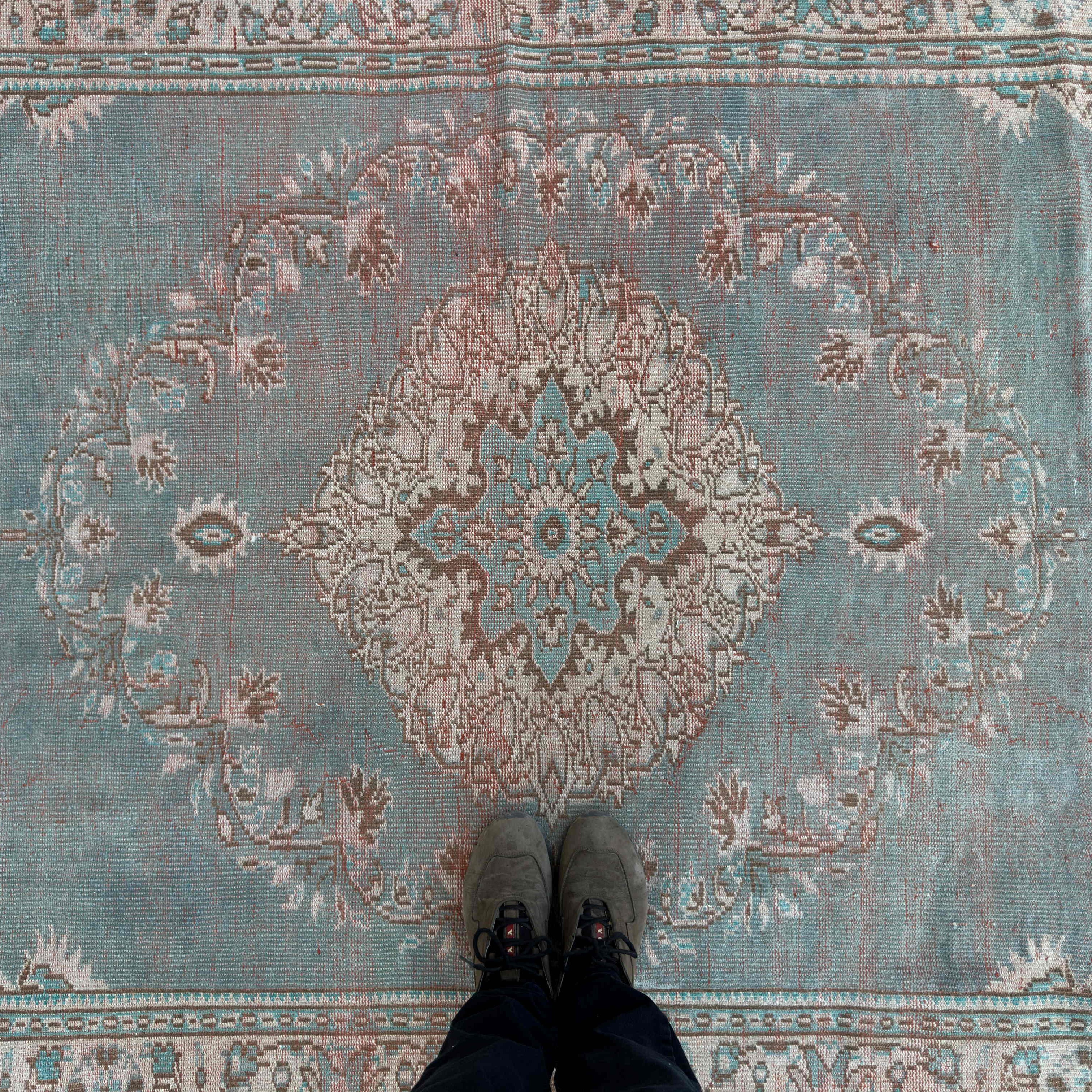 Adelaiade 5' x 8'4''
