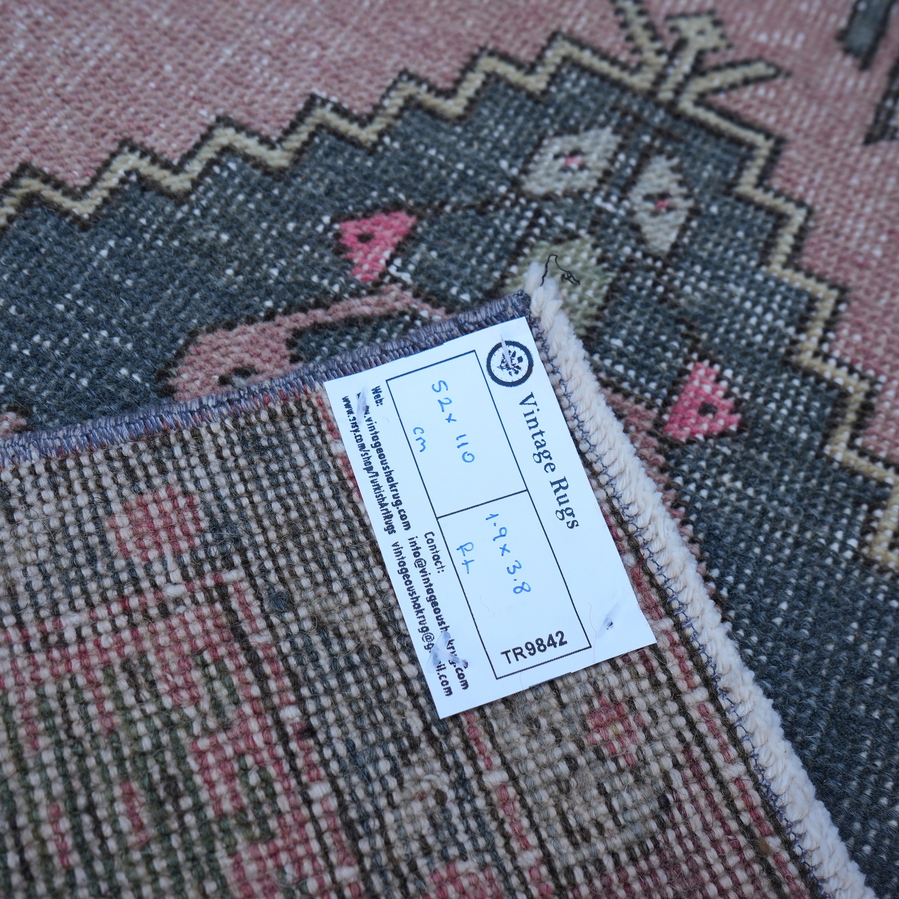 Alfi - Mini Vintage Rug