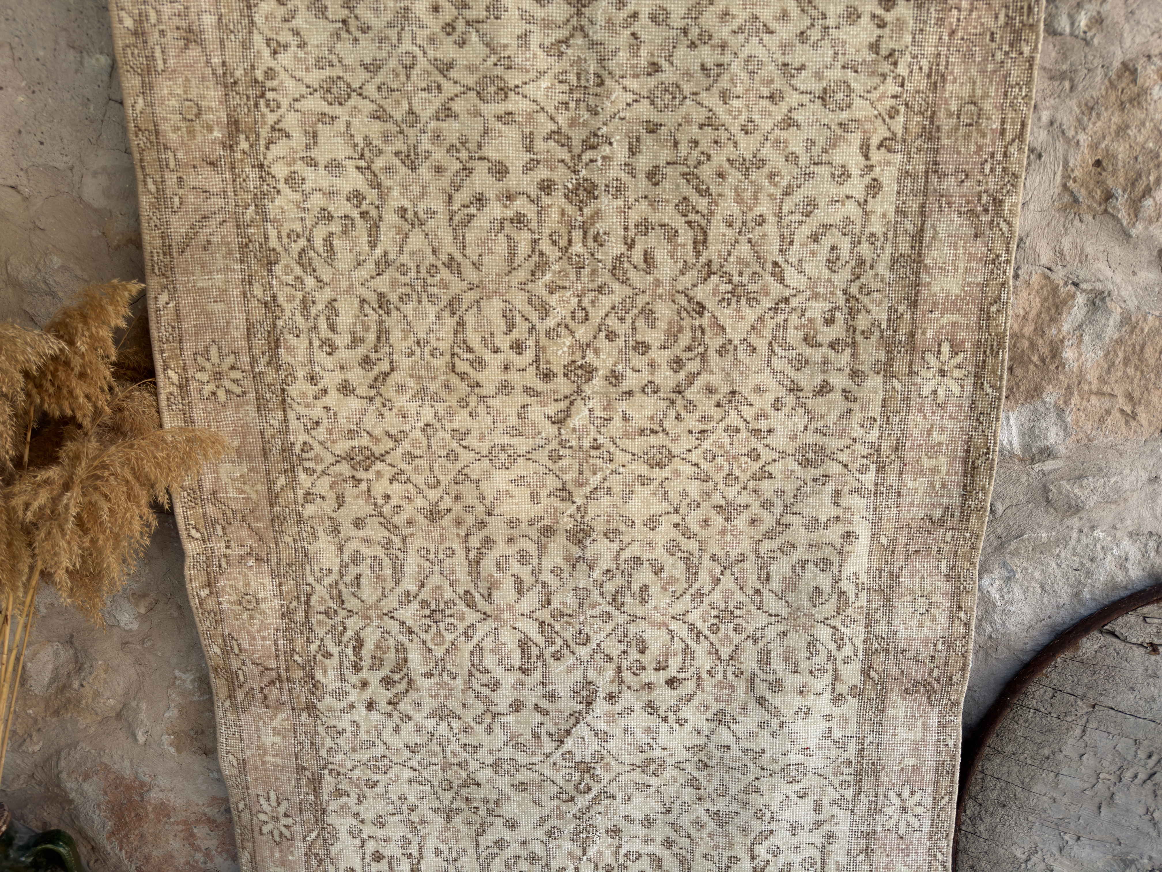 Aliya 3'10'' x 6'10''