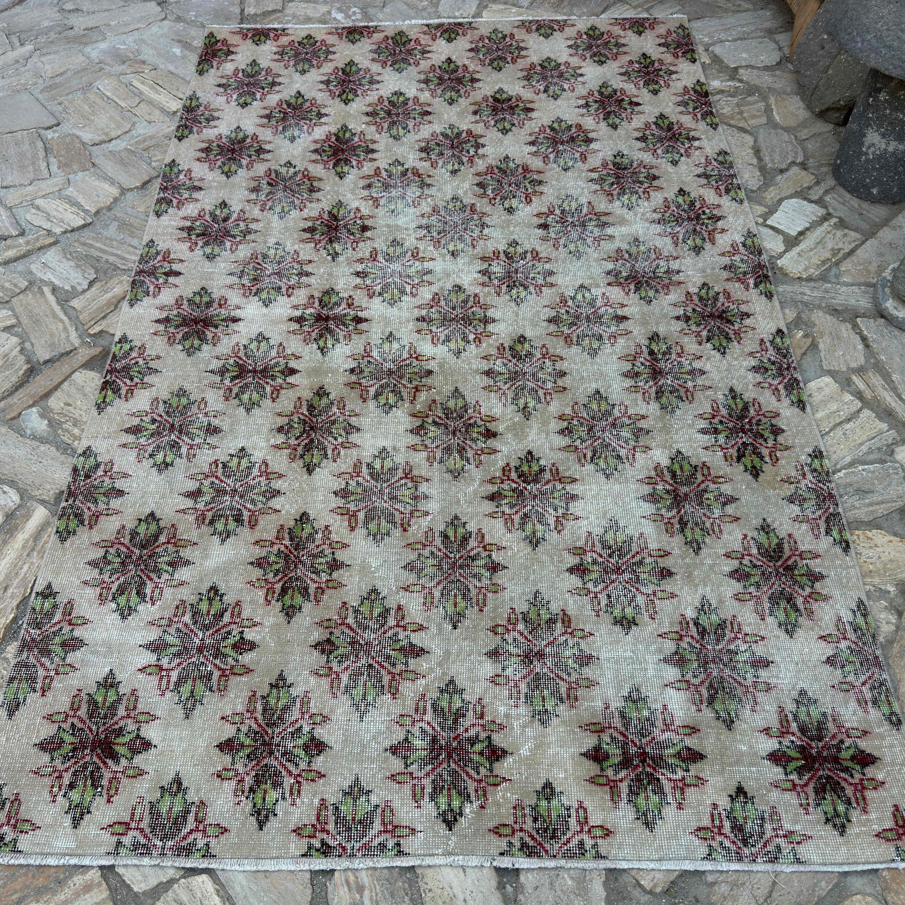Amiri 5'5'' x 8'7''