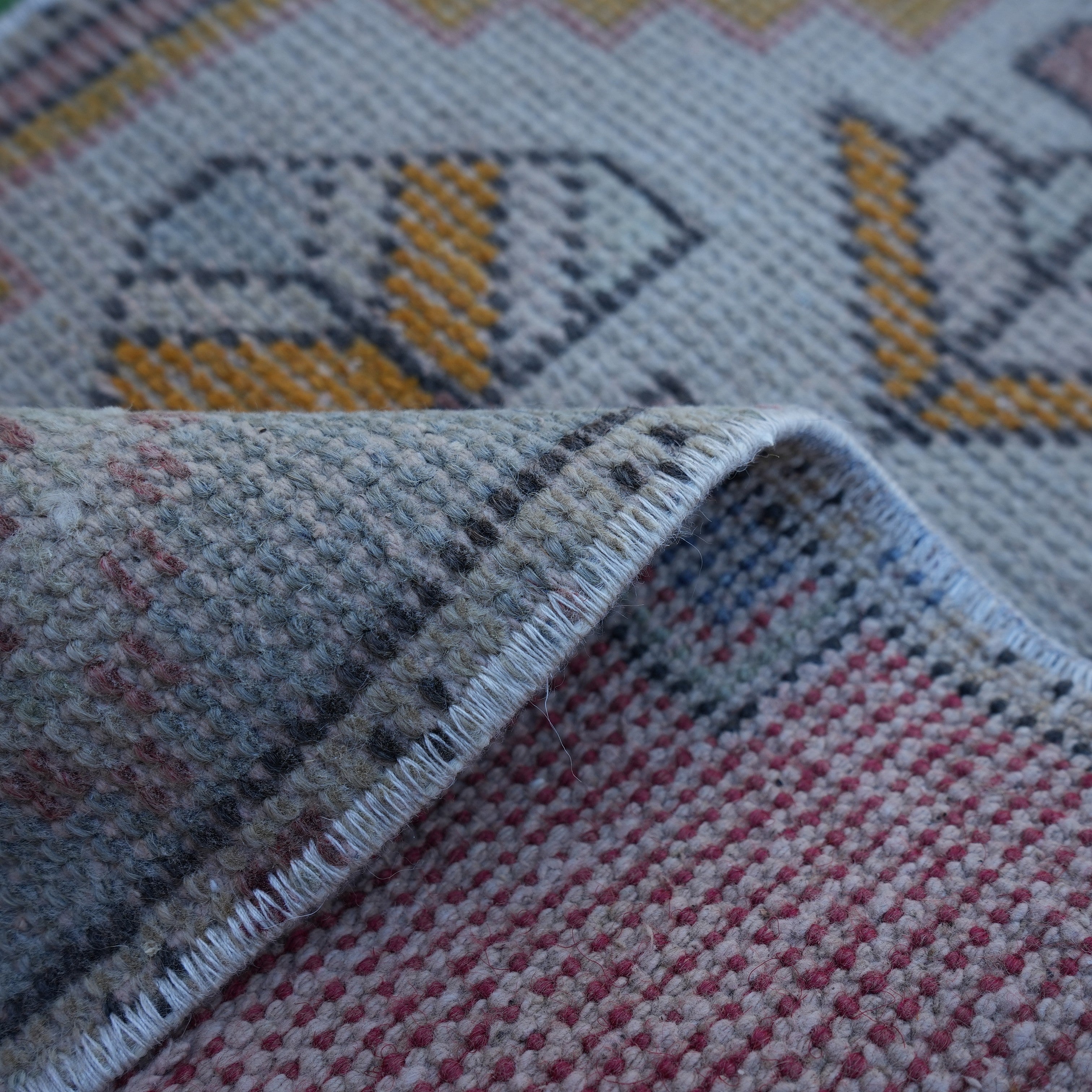 Ara - Vintage Turkish Rug