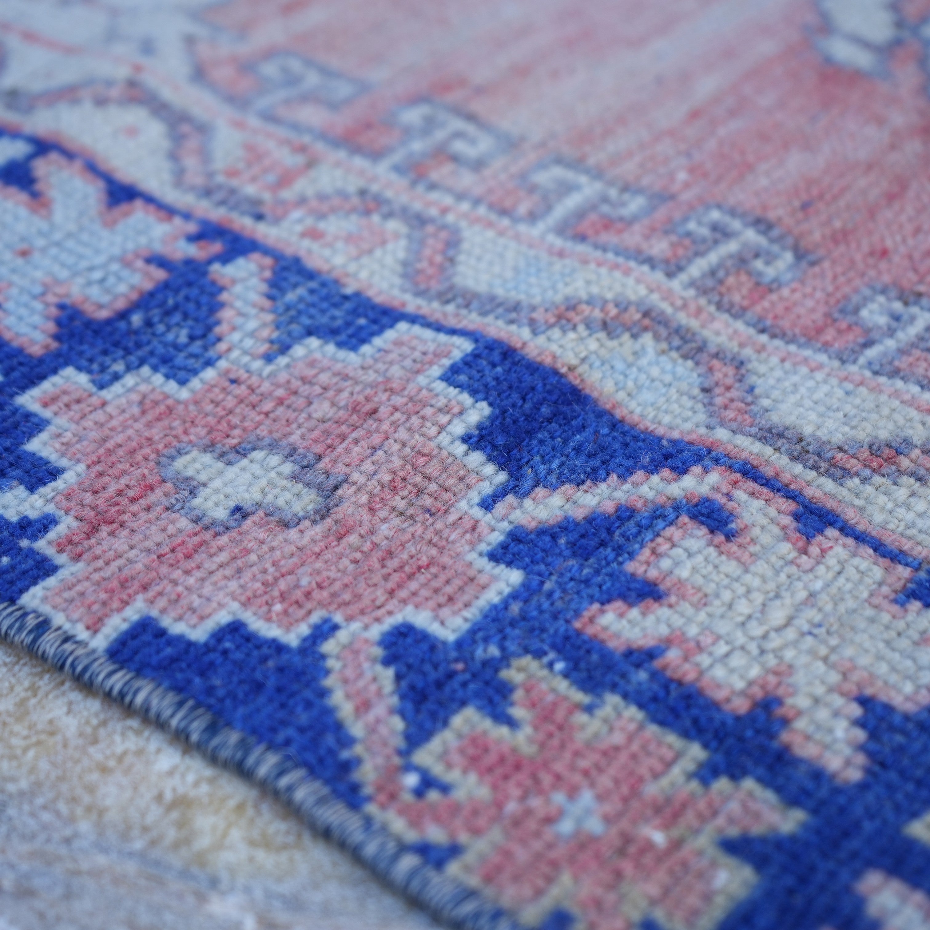 Aryn - Authentic Vintage Rug