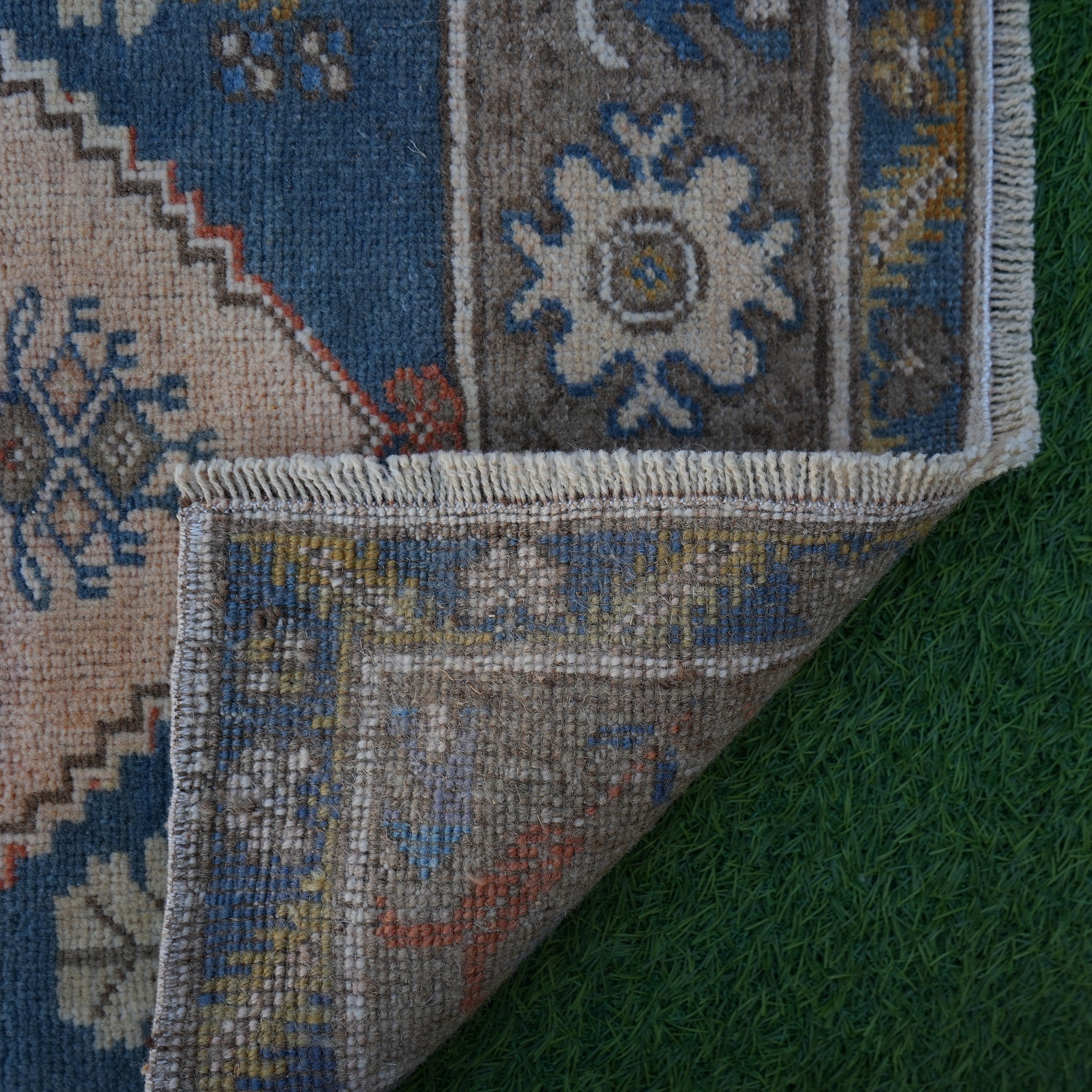 Benni - Small Vintage Rug