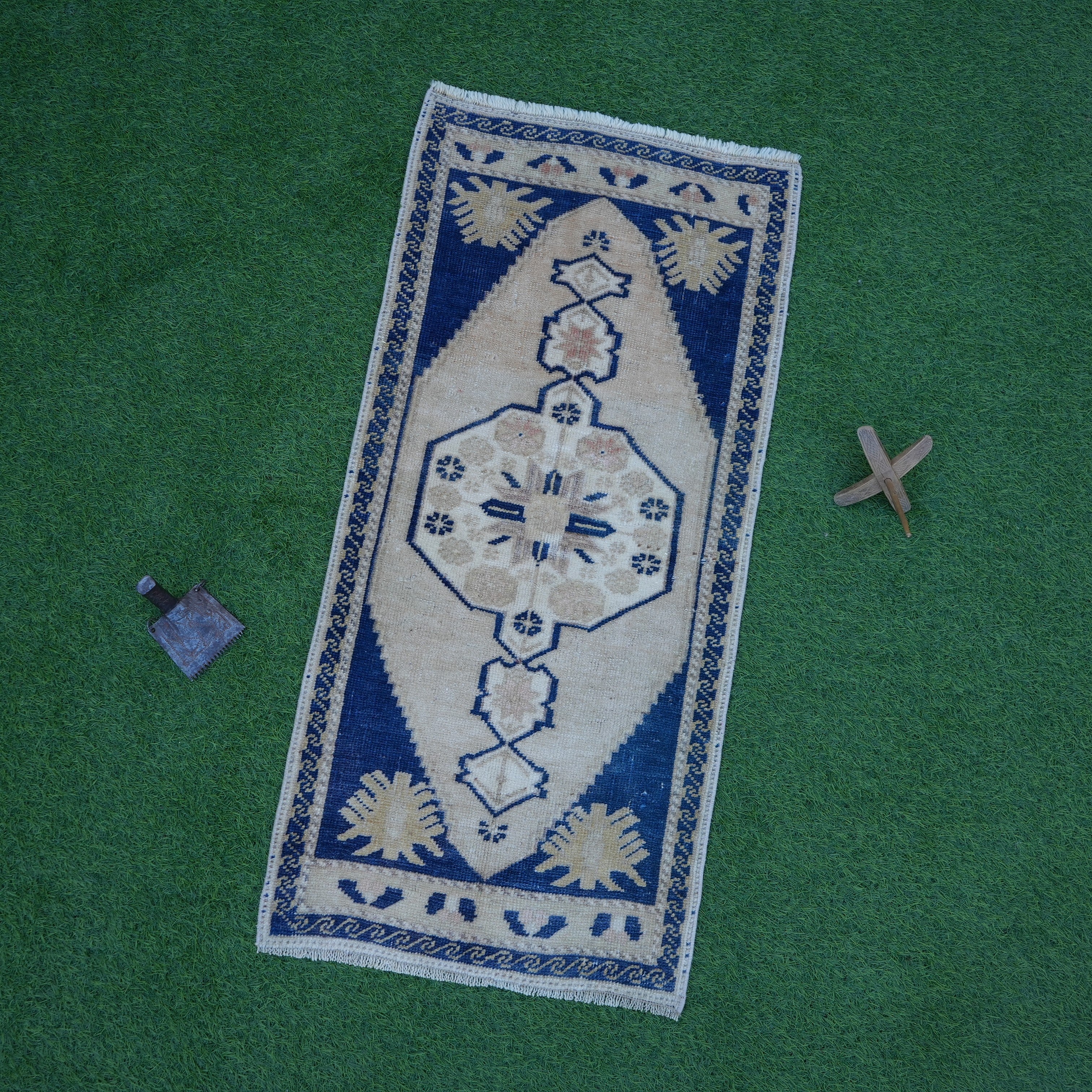 Bobbe - Small Turkish Rug