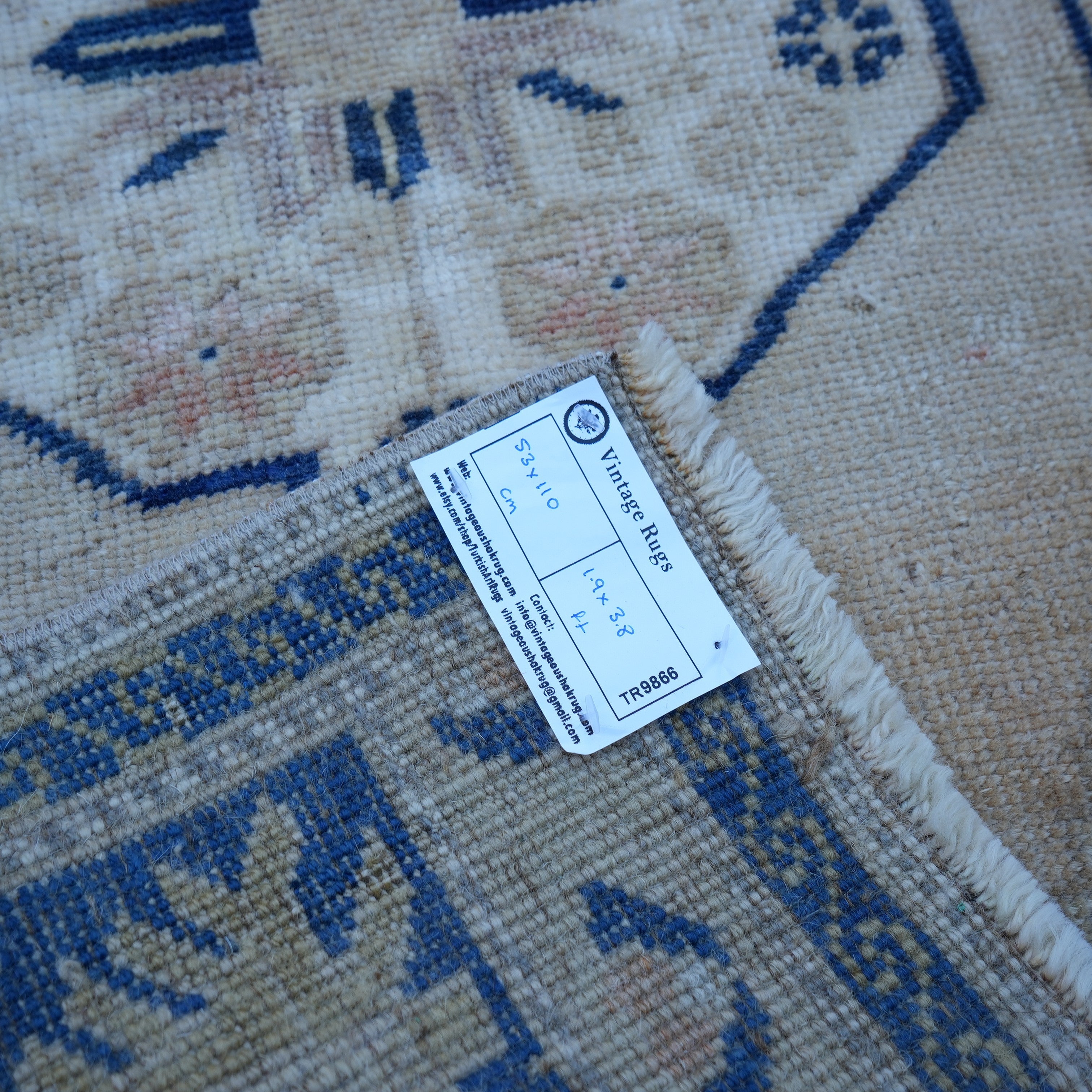 Bobbe - Small Turkish Rug
