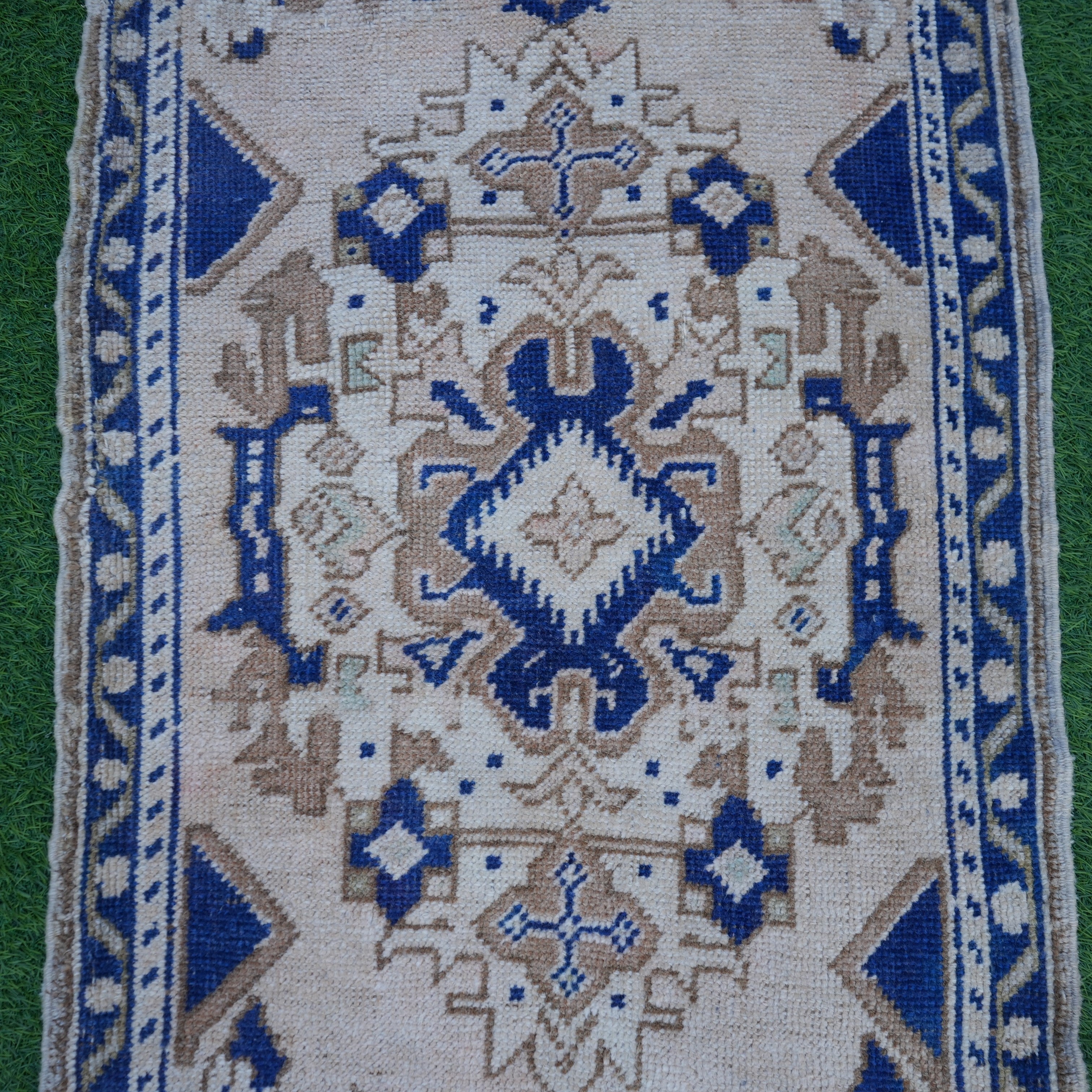 Cati - Vintage Turkish Rug