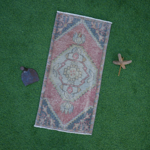 Clem - Mini Turkish Rug