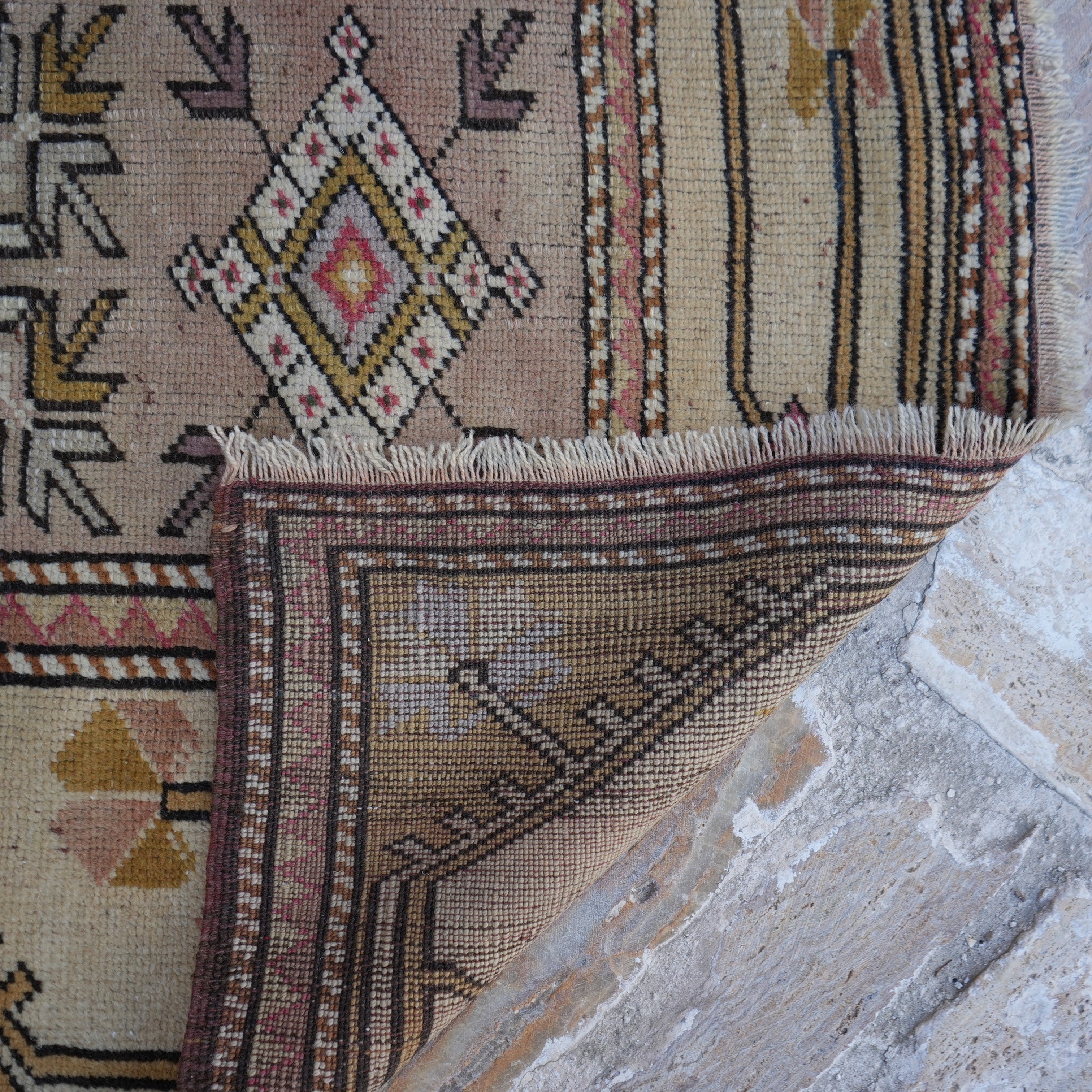 Codi - Authentic Vintage Rug