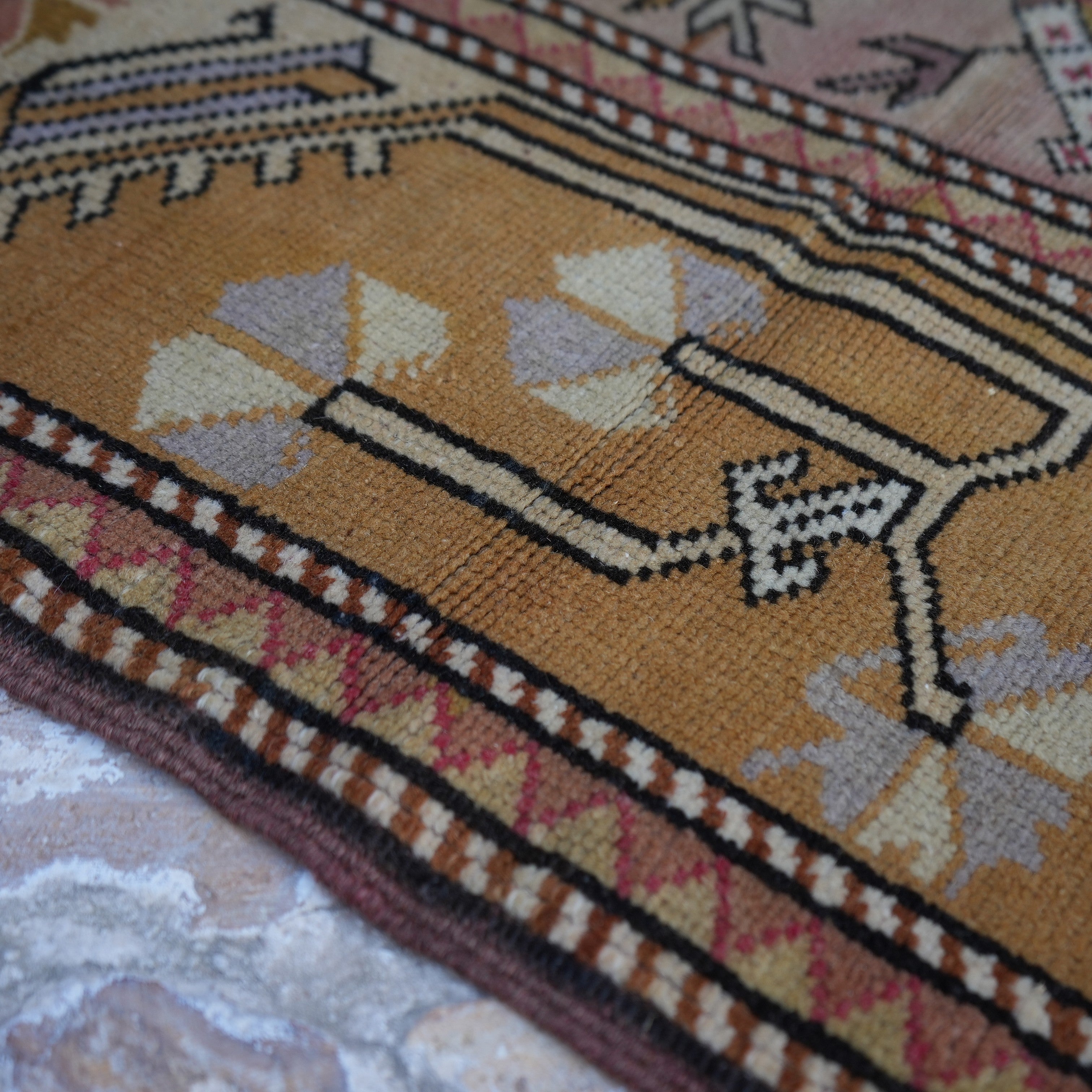 Codi - Authentic Vintage Rug