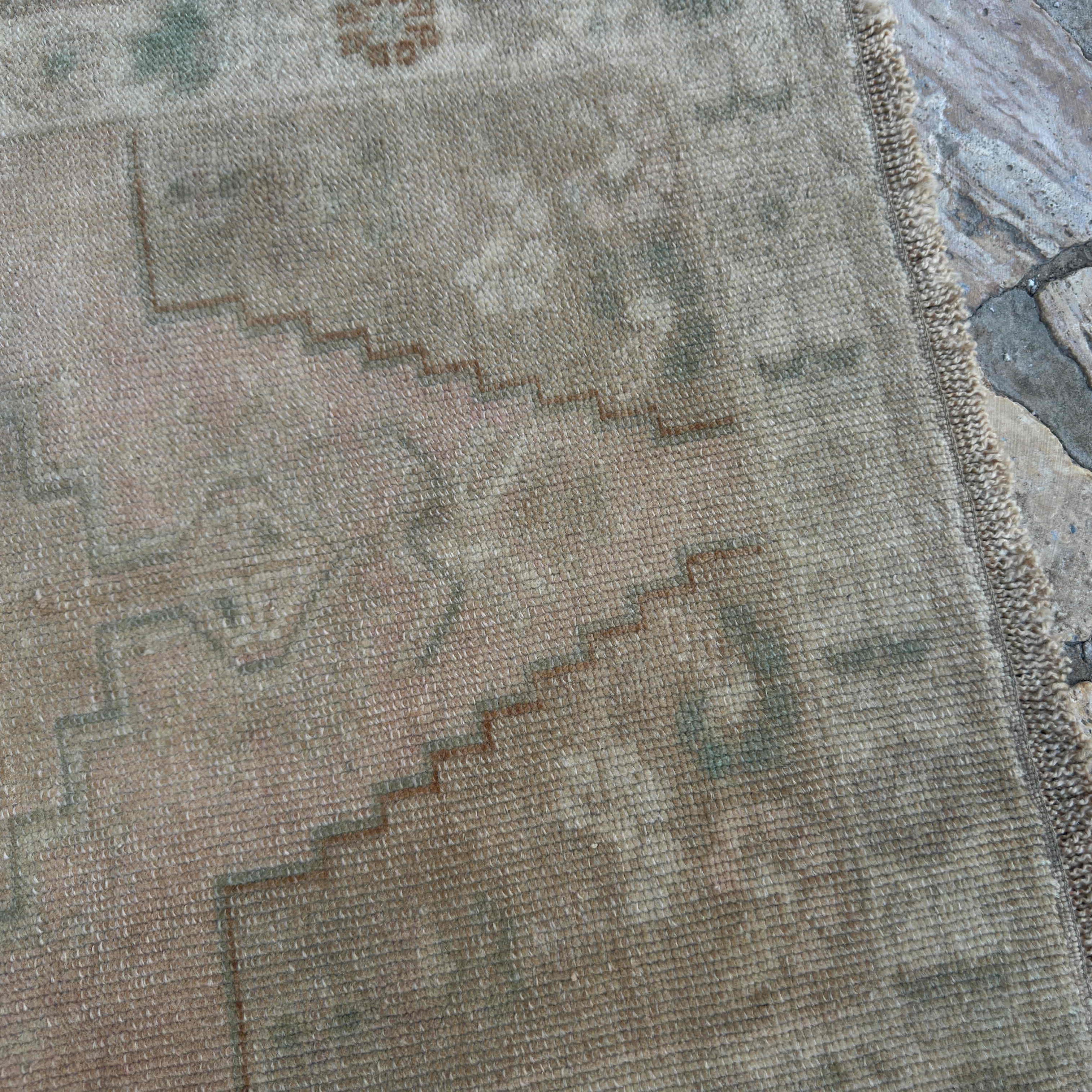 Coen 2'2'' x 3'10''