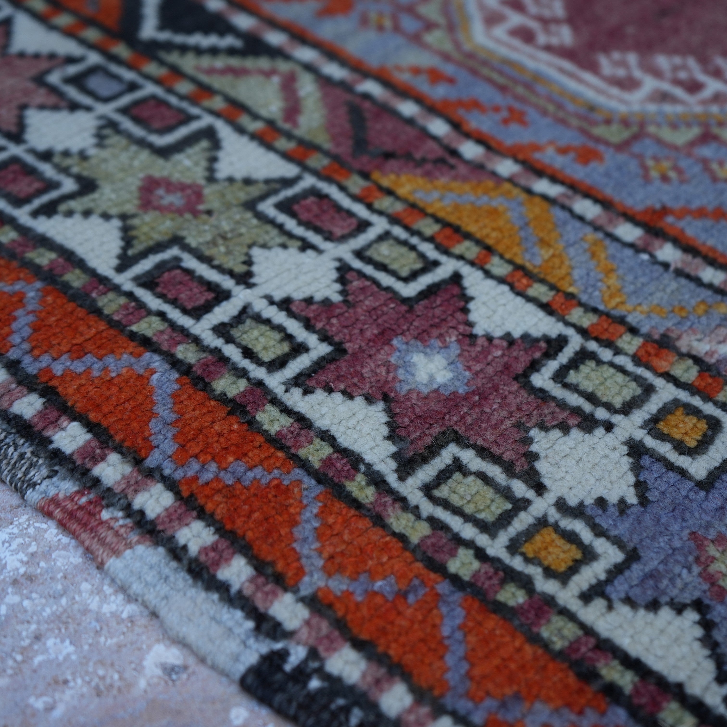 Coreen - Handmade Vintage Rug