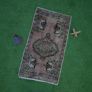 Dennis - Vintage Turkish Rug