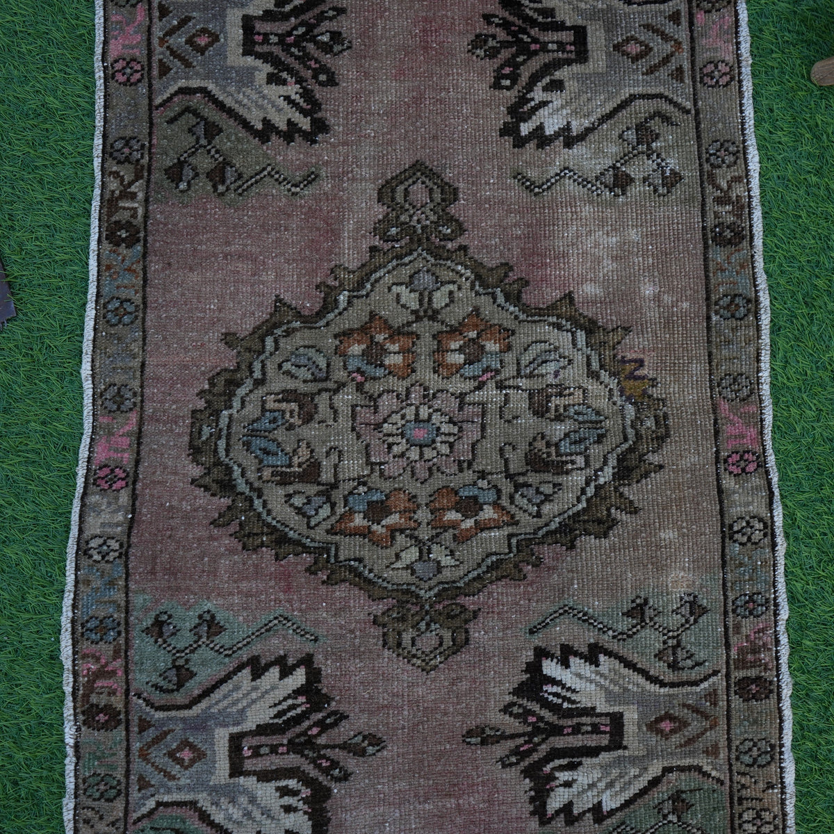 Dennis - Vintage Turkish Rug