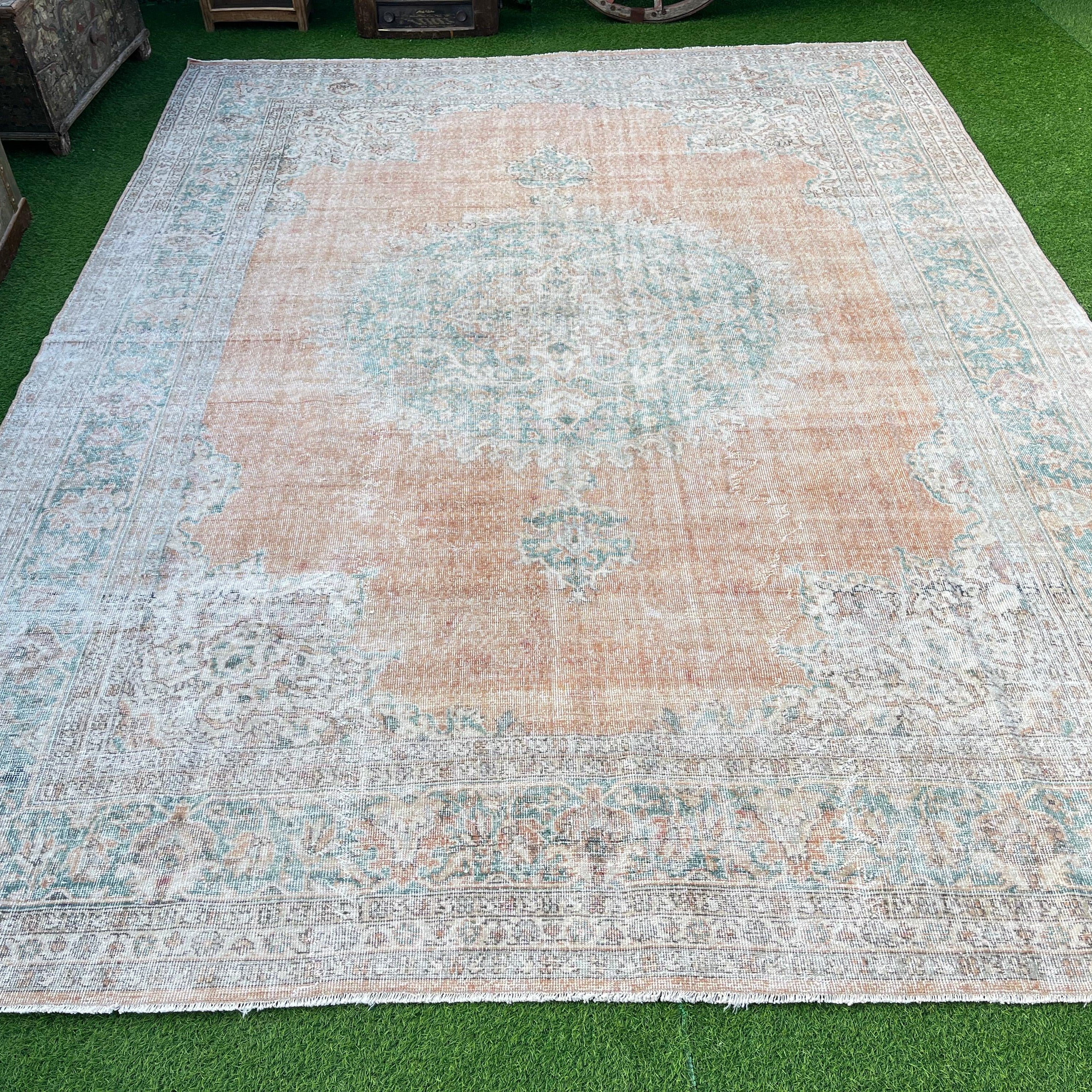 Dennison 8'9'' x 11'6''