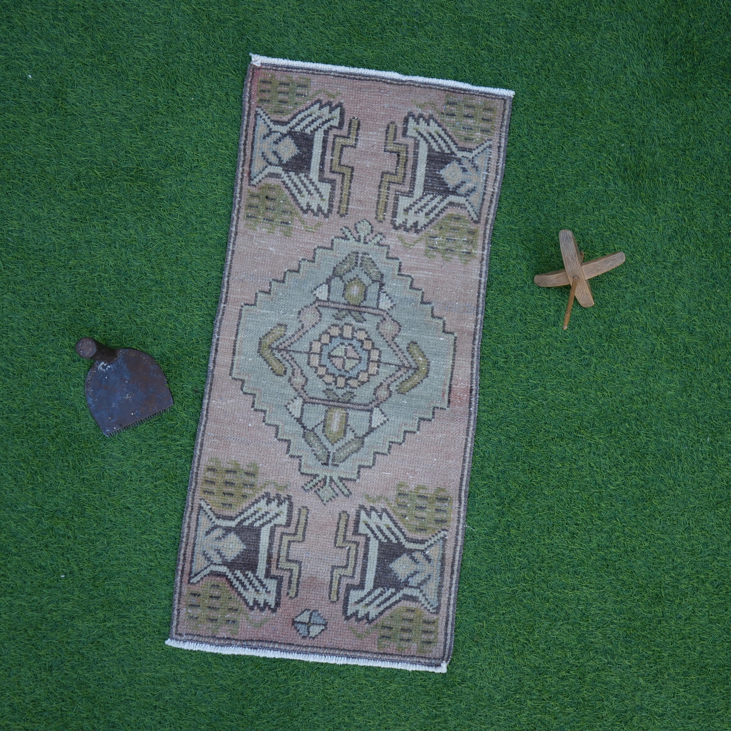 Dewi - Vintage Area Rug