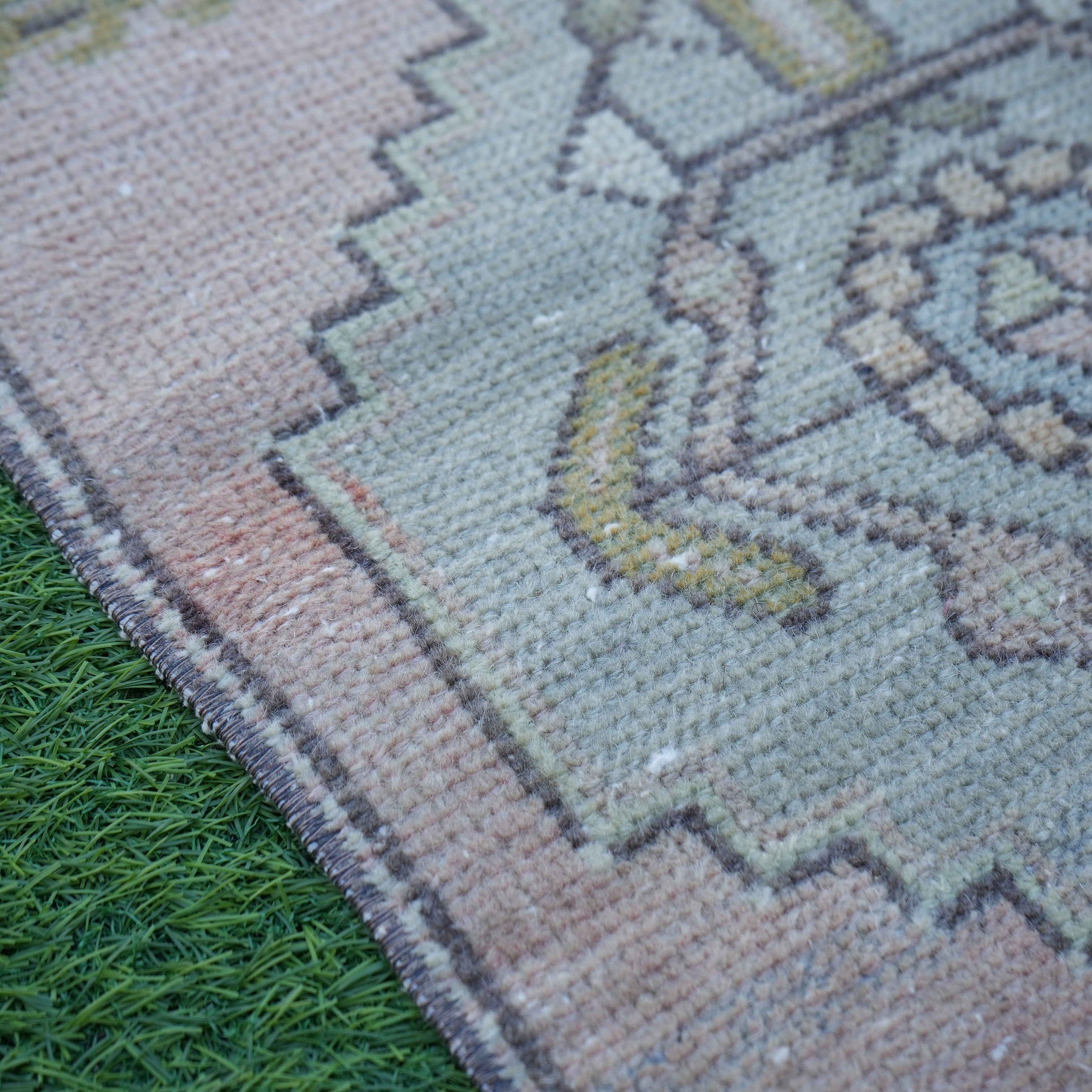 Dewi - Vintage Area Rug