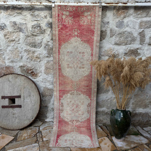 Avi - Distressed Runner Rug