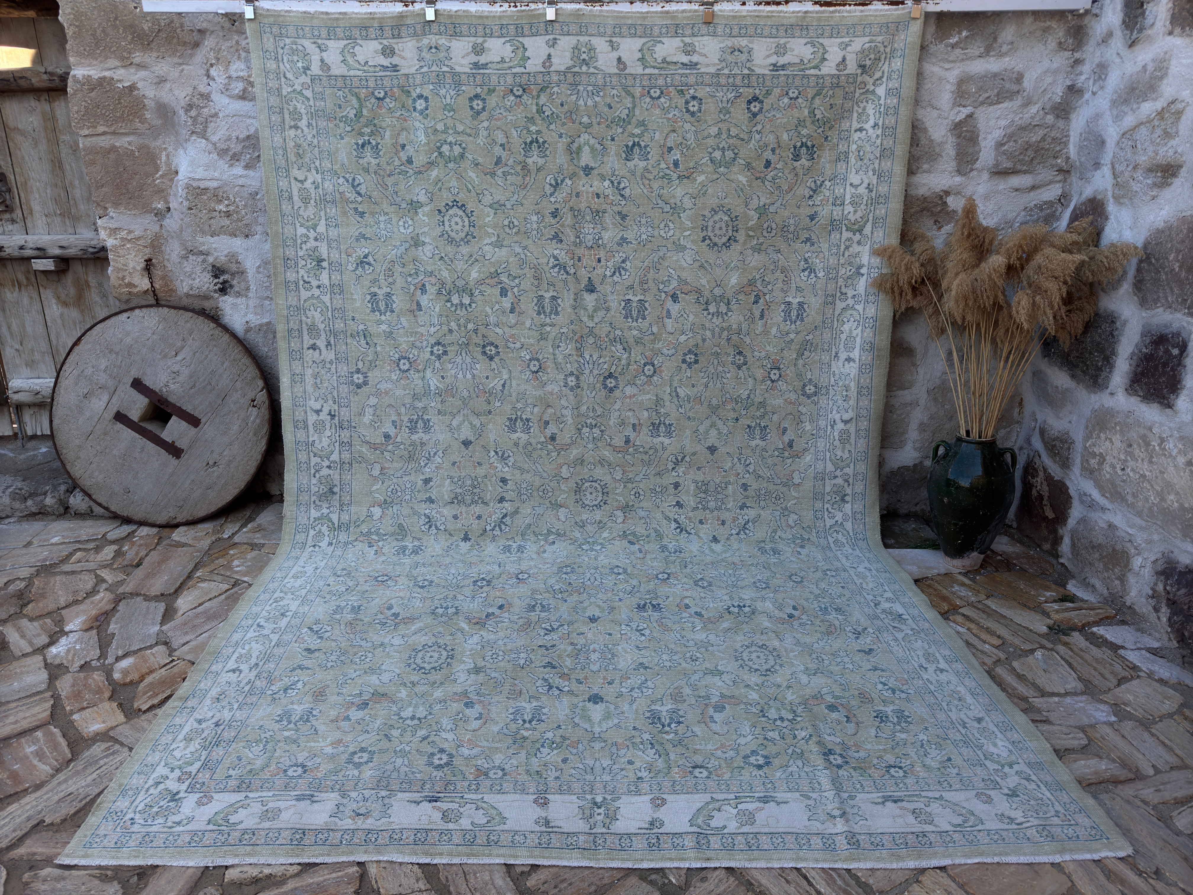 Green Vintage Rugs - Nature-Inspired Elegance – Kirmen™