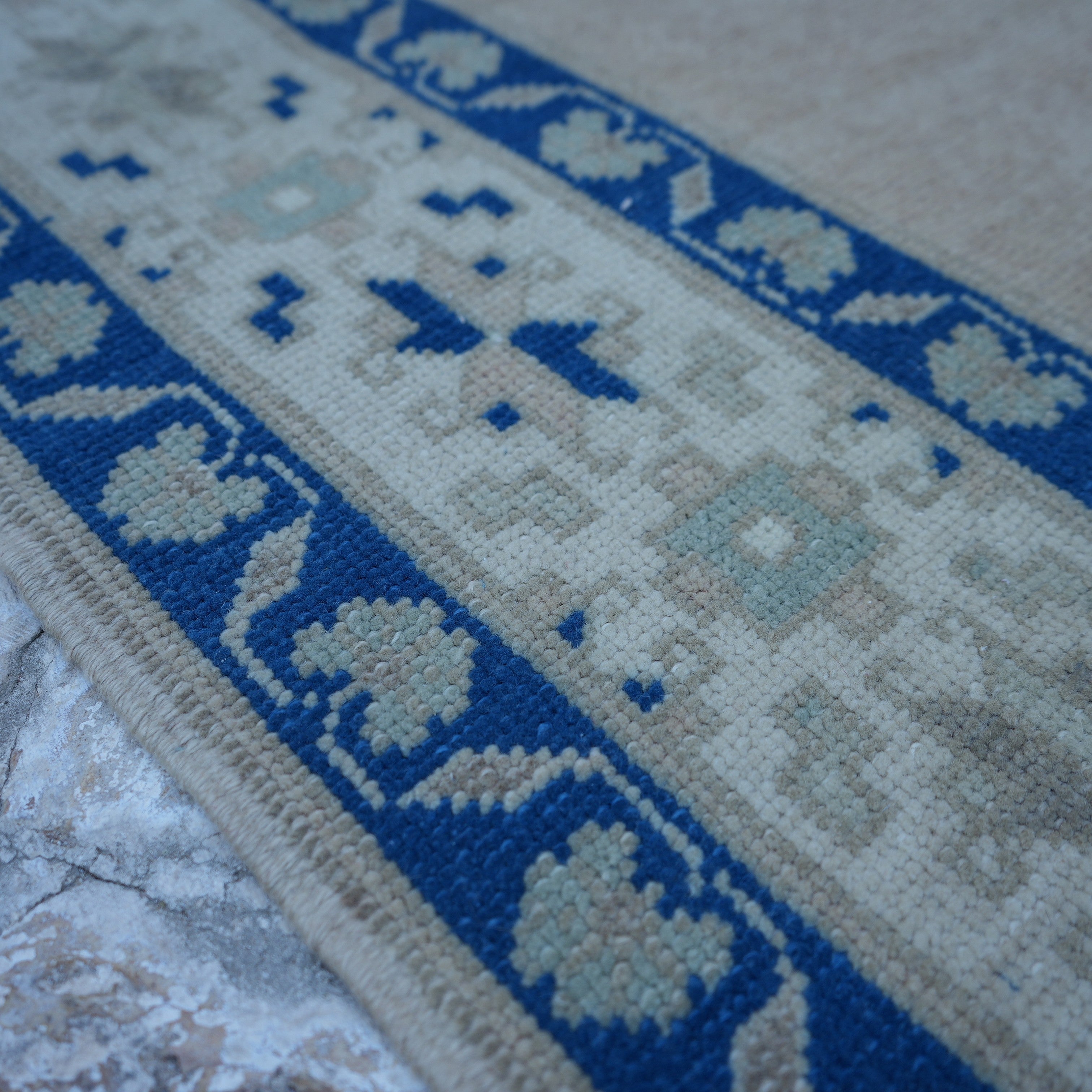 Elane - Vintage Wool Rug