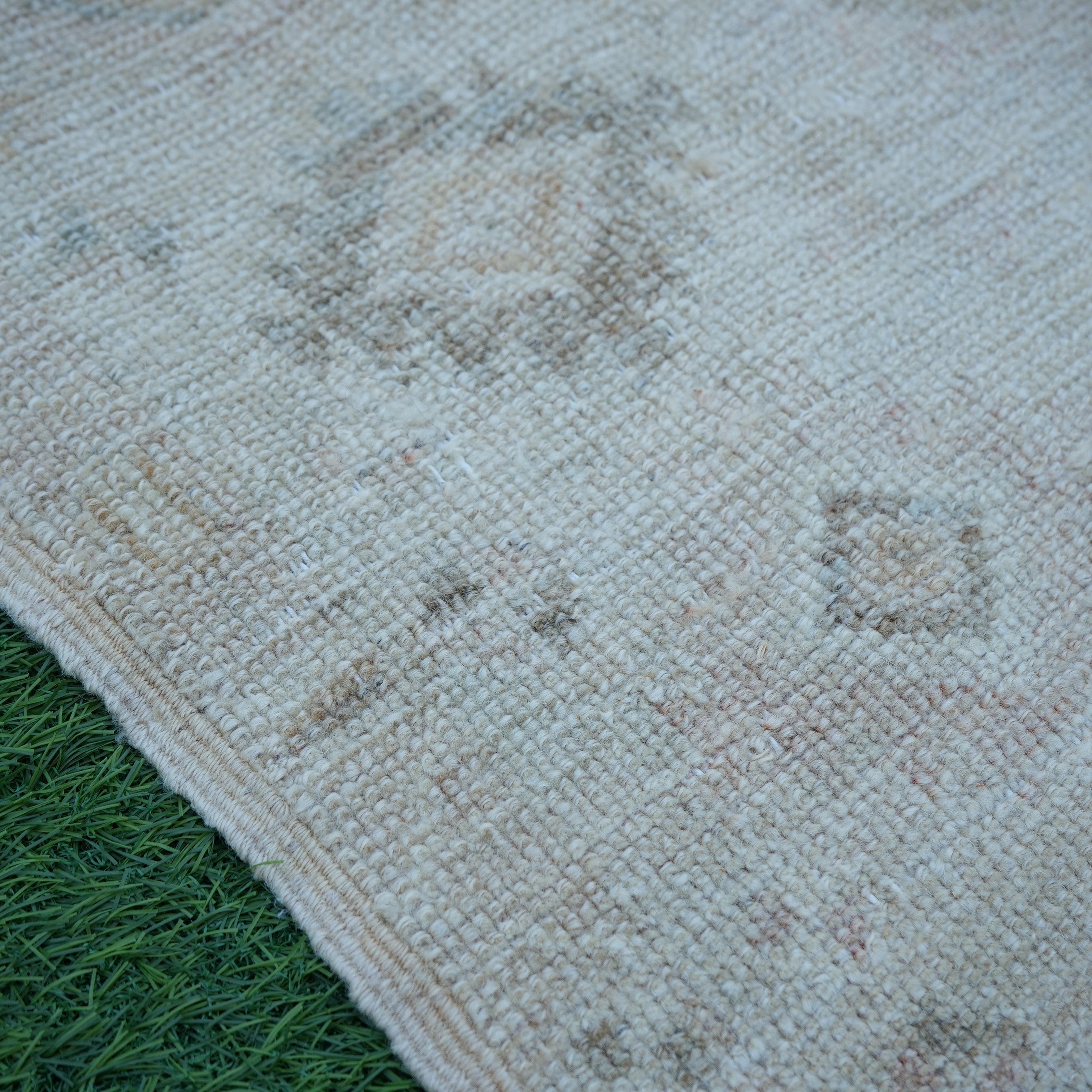 Erick - Vintage Distressed Rug