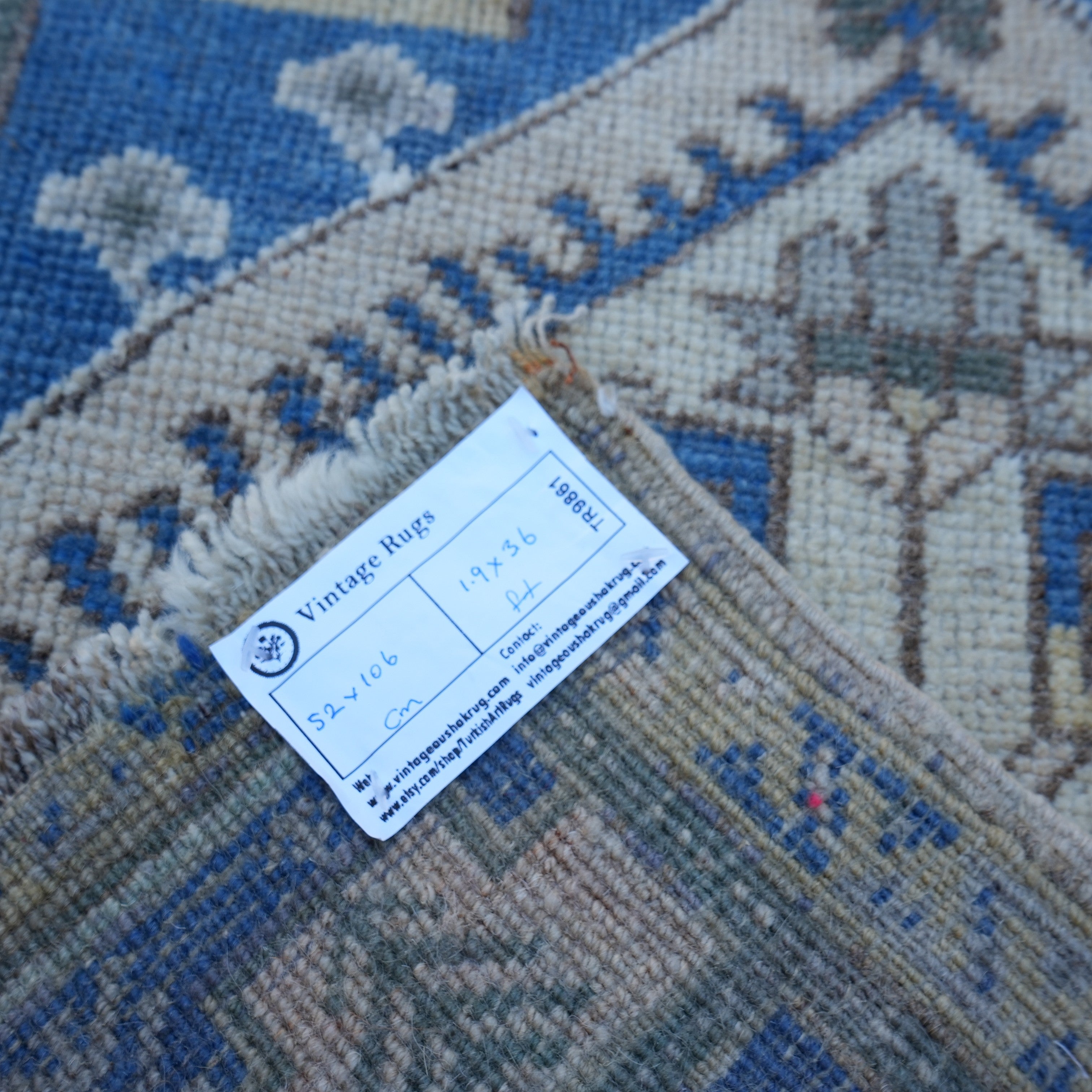 Evy - Small Turkish Rug