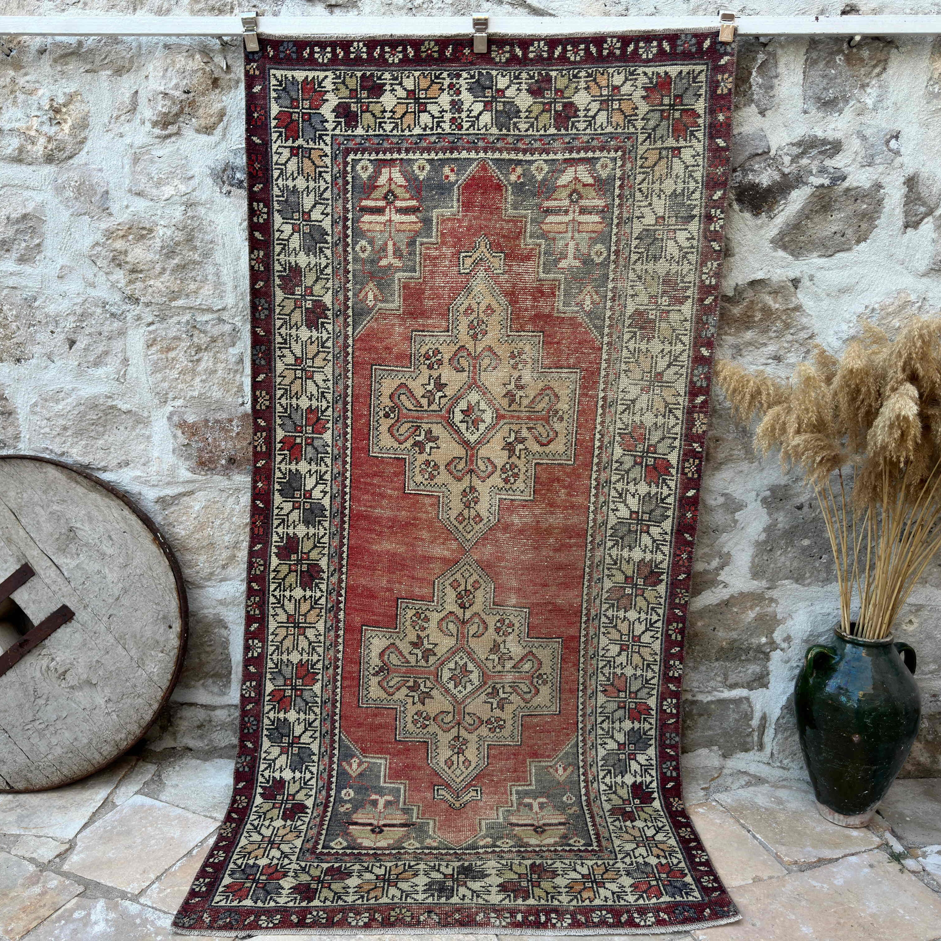 Faith 4'1'' x 8'2''