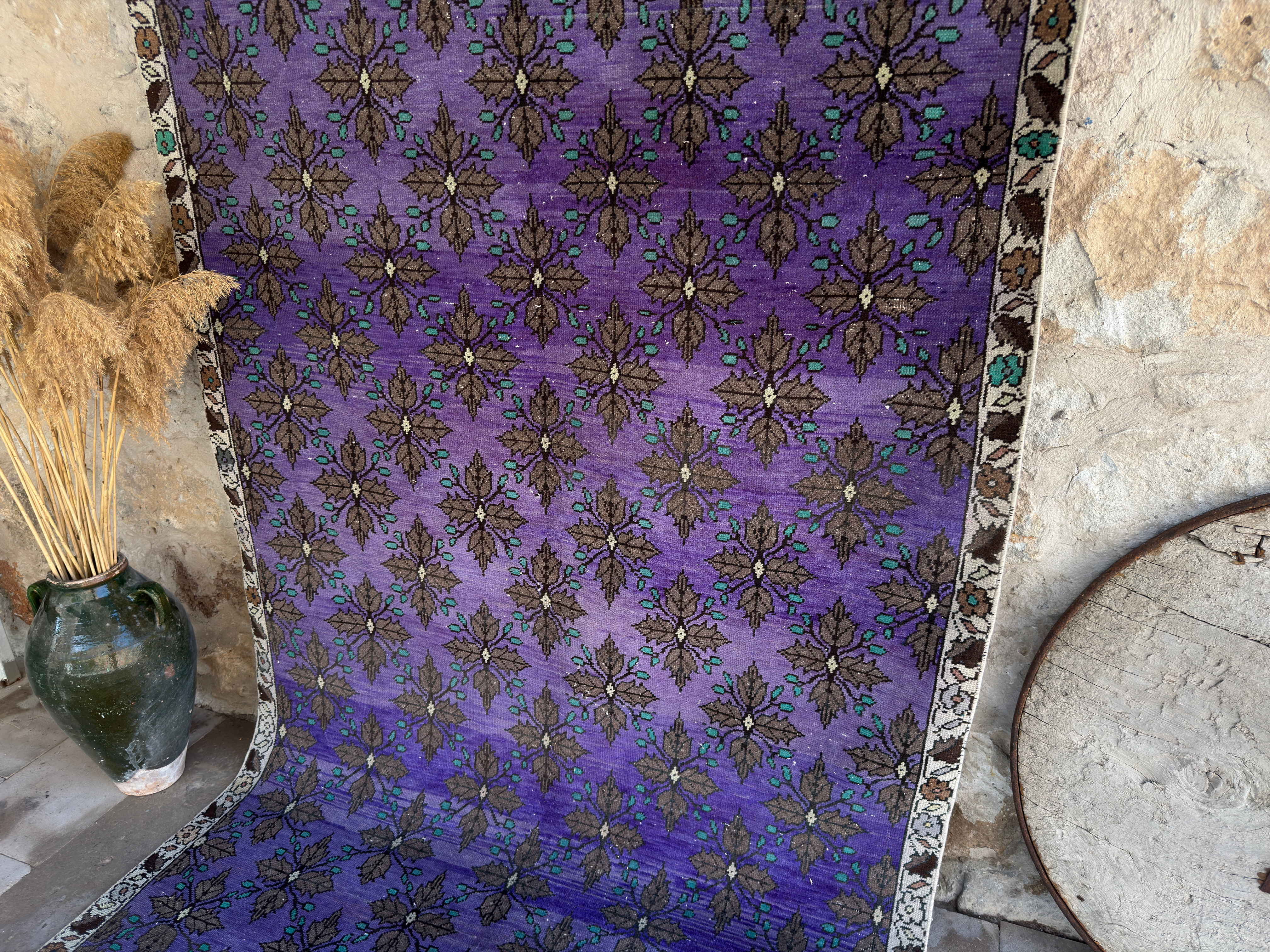 Fara 5’ x 8’10”