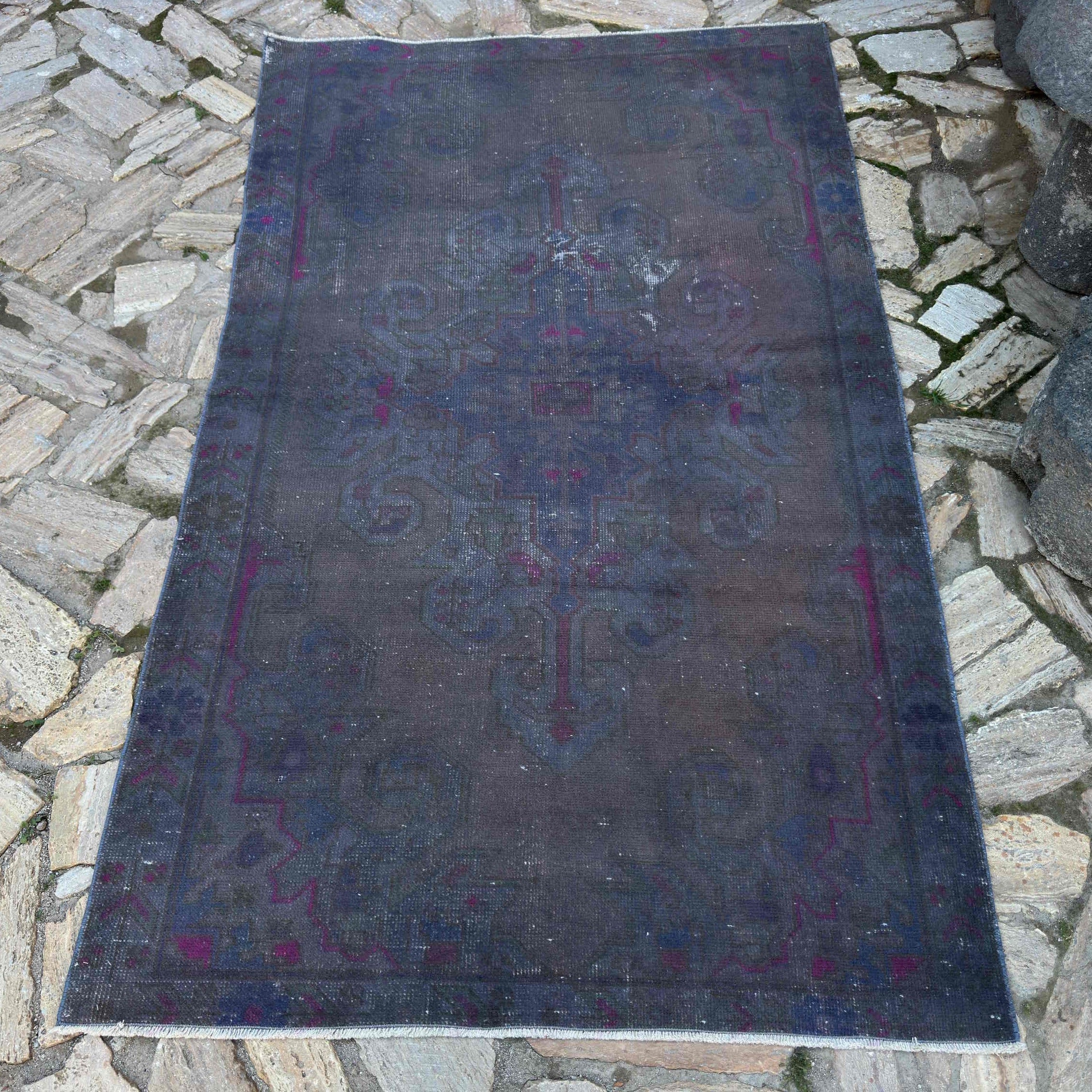 Fisher 4'2'' x 7'
