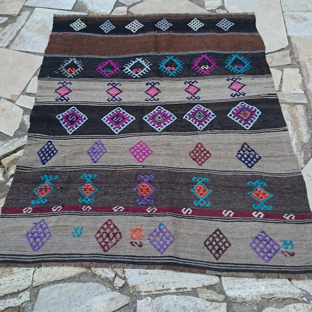 Brown 4' x 6' flatweave rug with traditional design, handmade in Turkey – Jonesy.