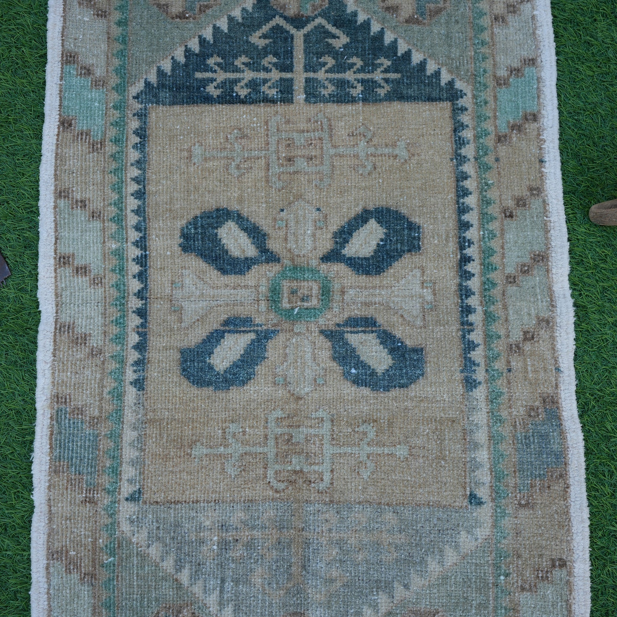 Fraser - Vintage Turkish Rug
