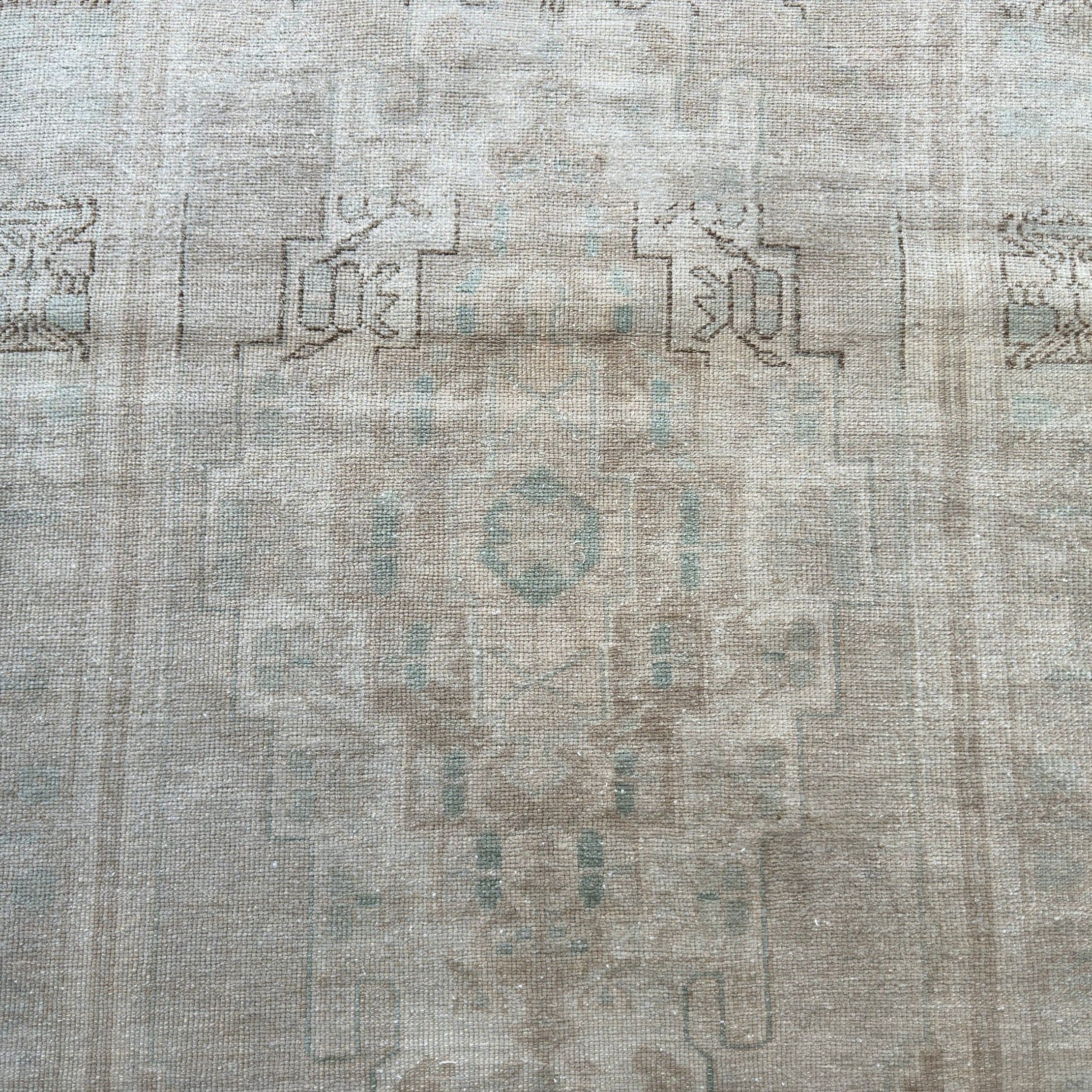 Georgia 4'2'' x 8'3''