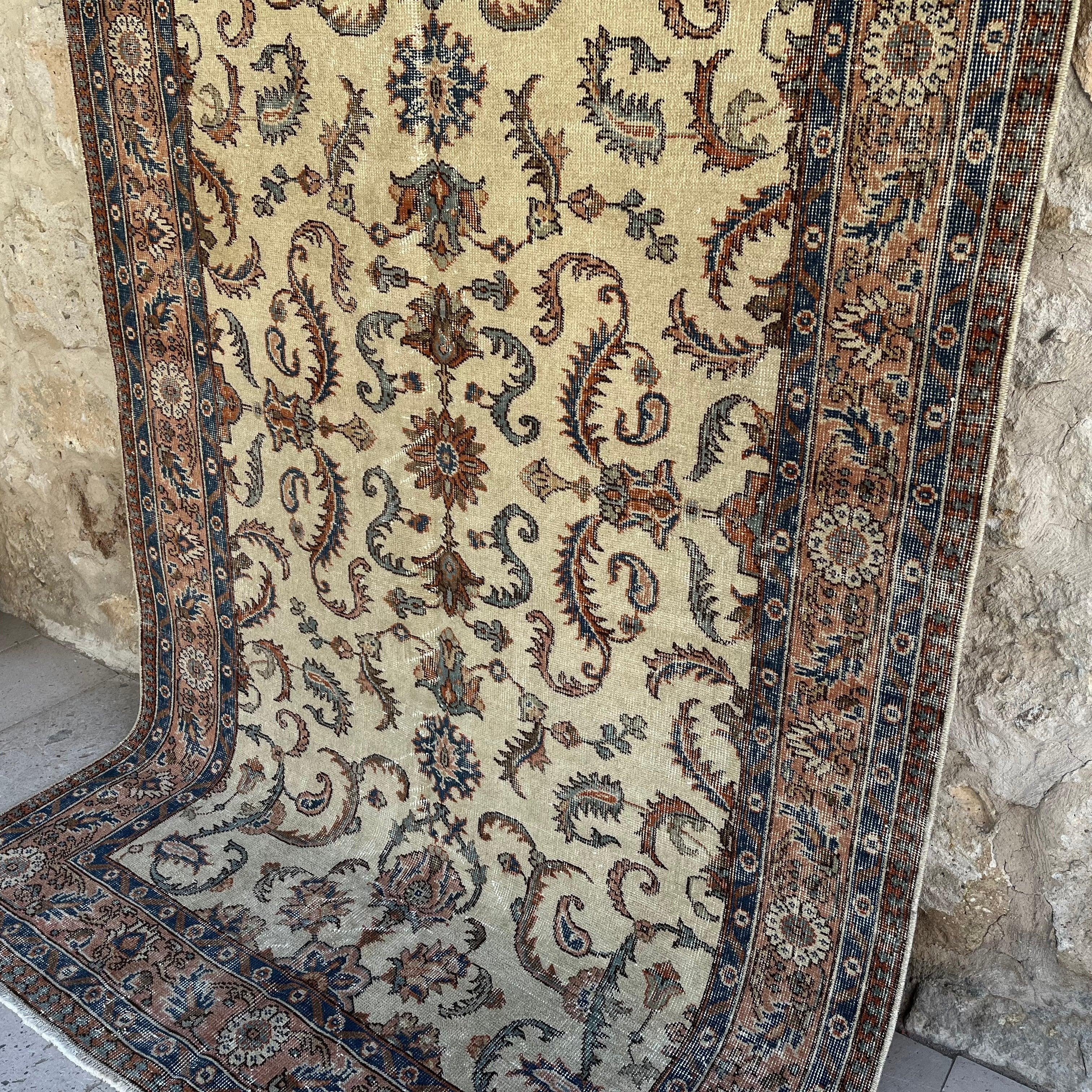 Georgiana 5' x 8'2''