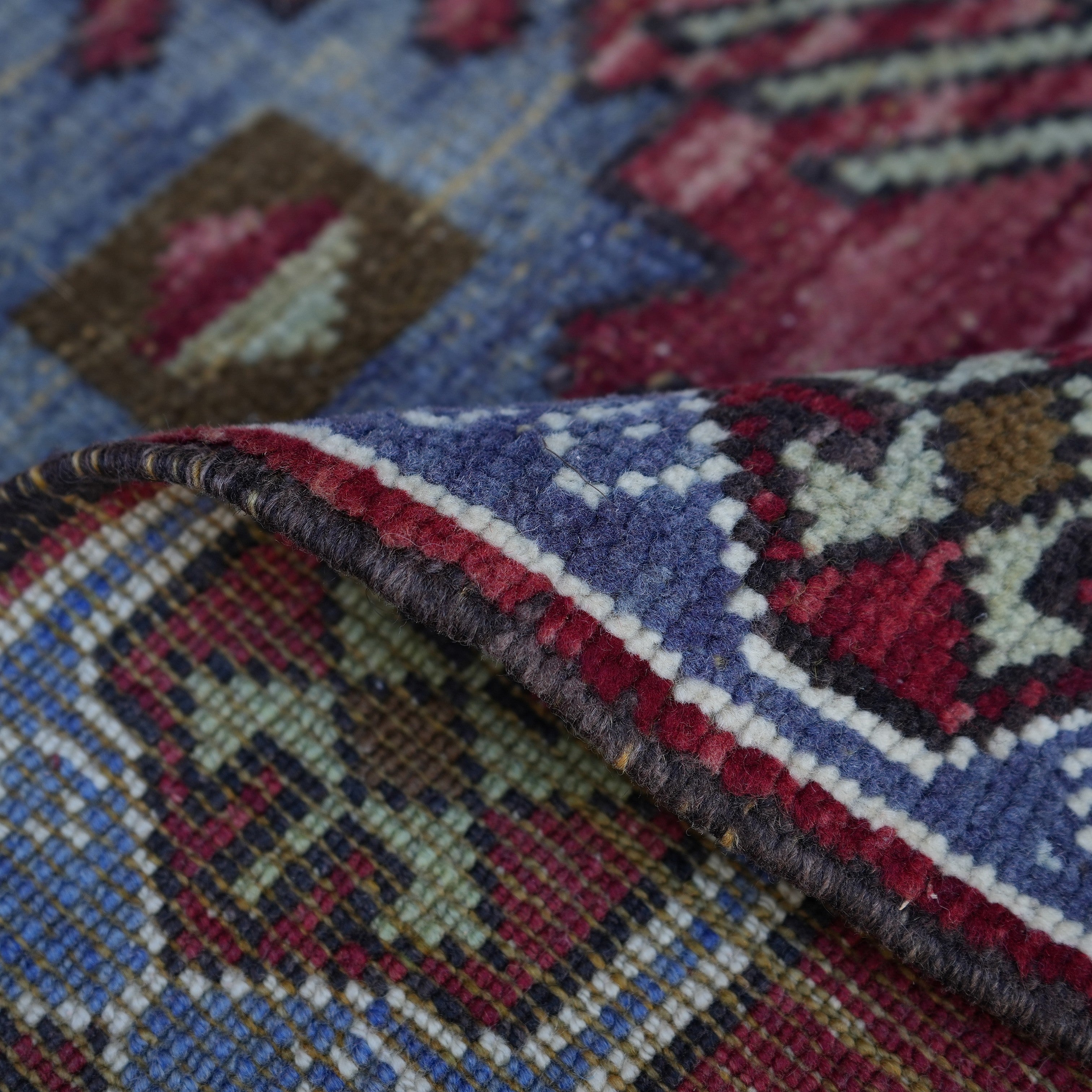 Gratia - Authentic Vintage Rug