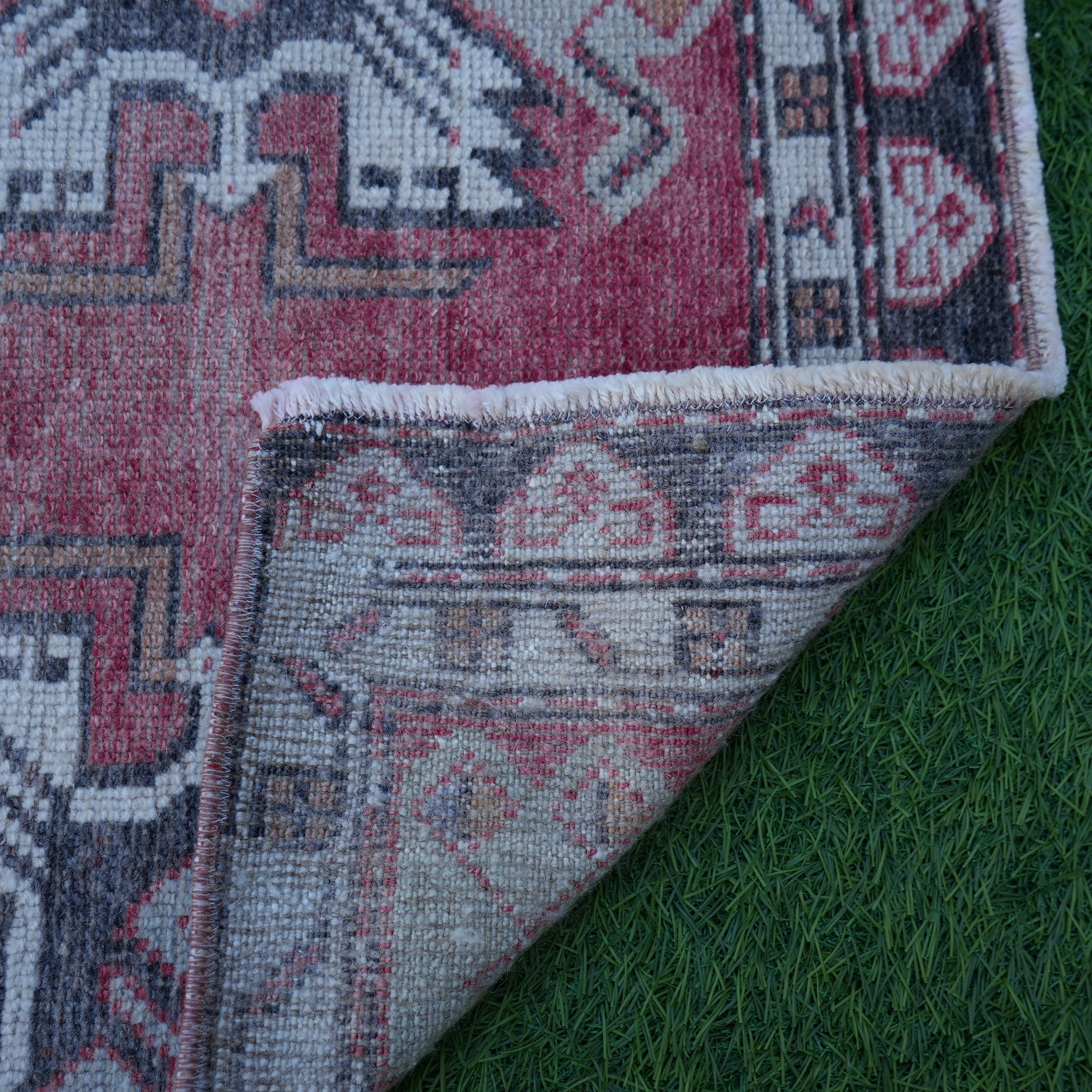 Gusti - Small Area Rug