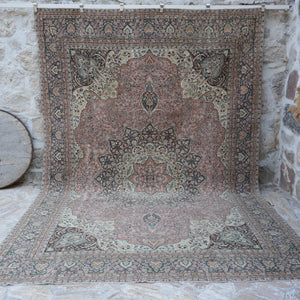 Norry - Hand-Knotted Persian Rug