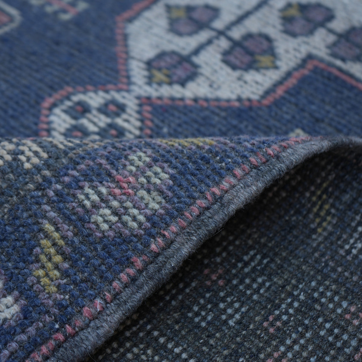 Additional view of the pink handknotted turkish rug, hand-knotted in wool.