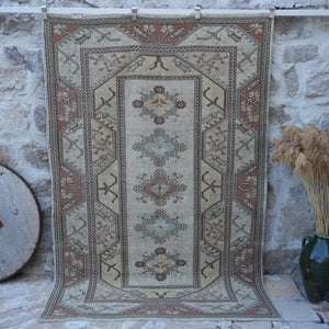Abbi - Handknotted Wool Rug