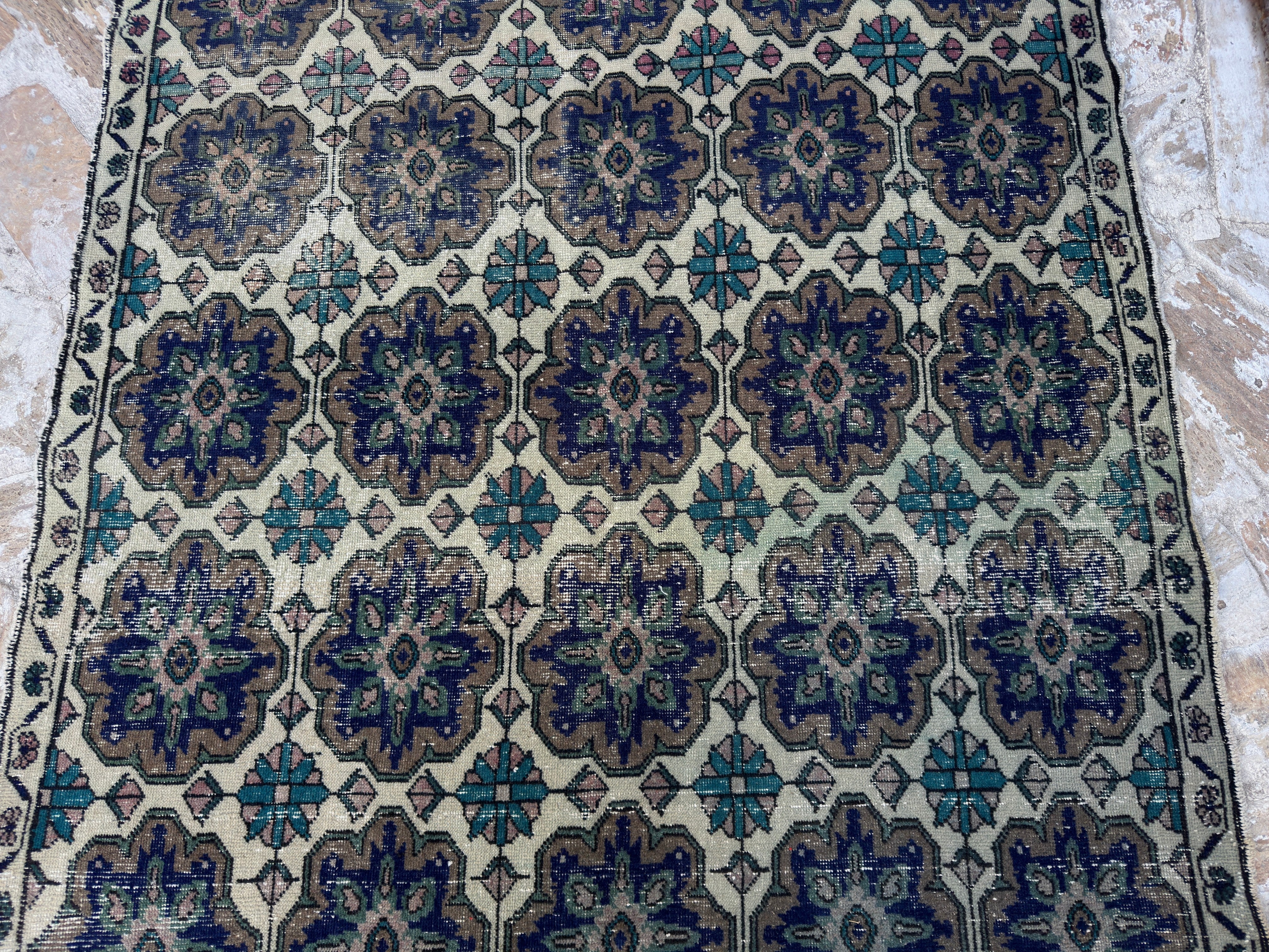 Imelda 4’10” x 7’8”