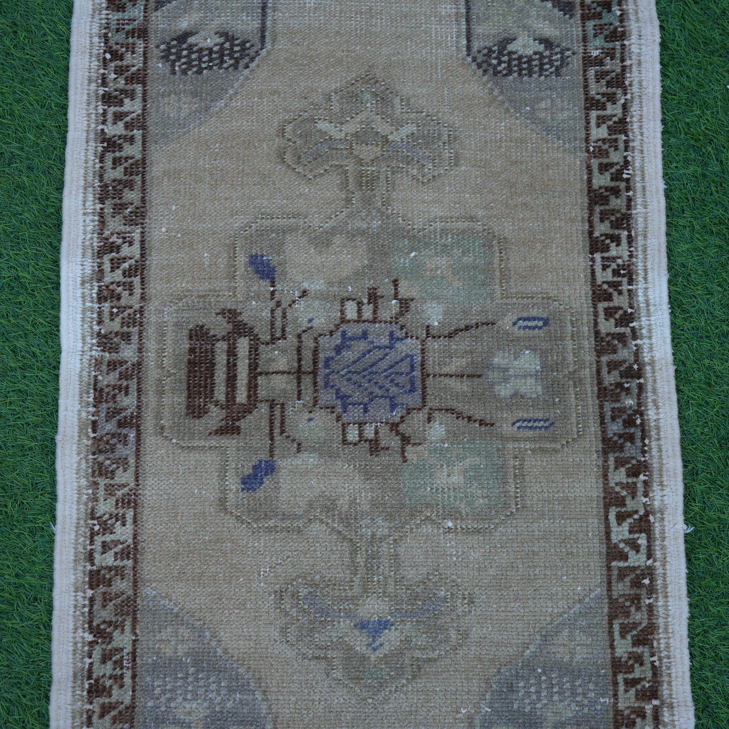 Jadiel - Vintage Mini Rug