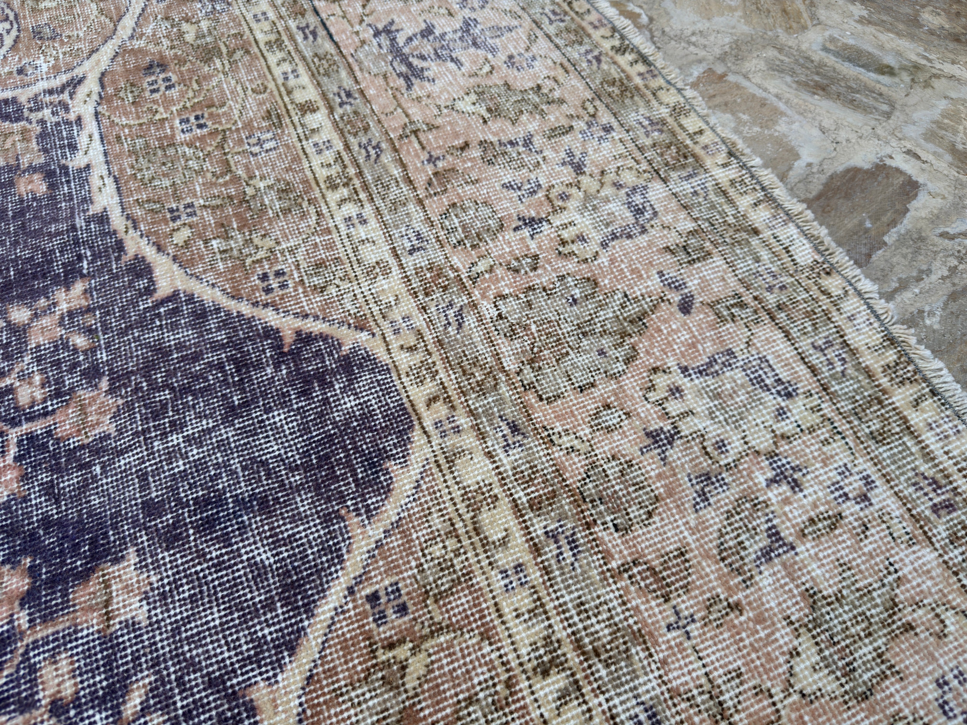 Joanie 7’9” x 11’7”