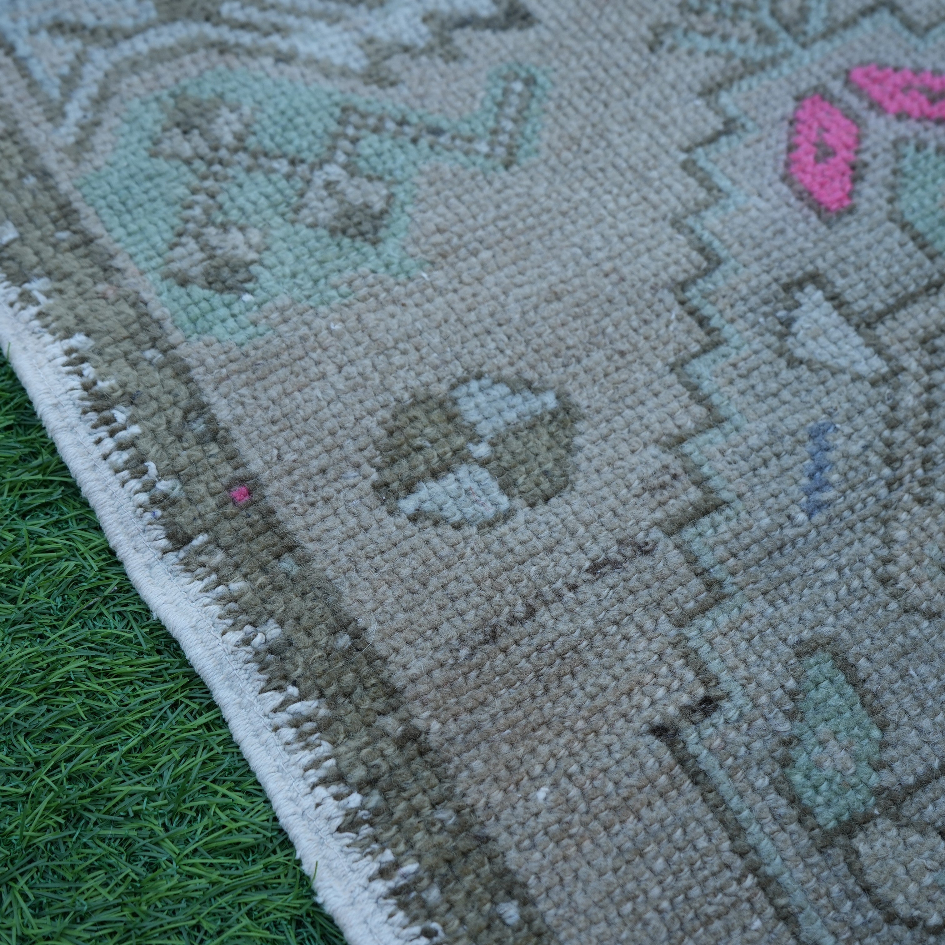 Kate - Small Vintage Rug
