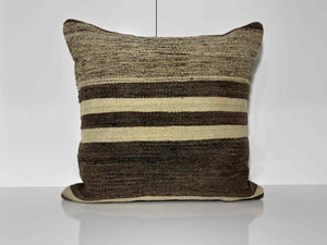 EE00367 - Kilim Pillow