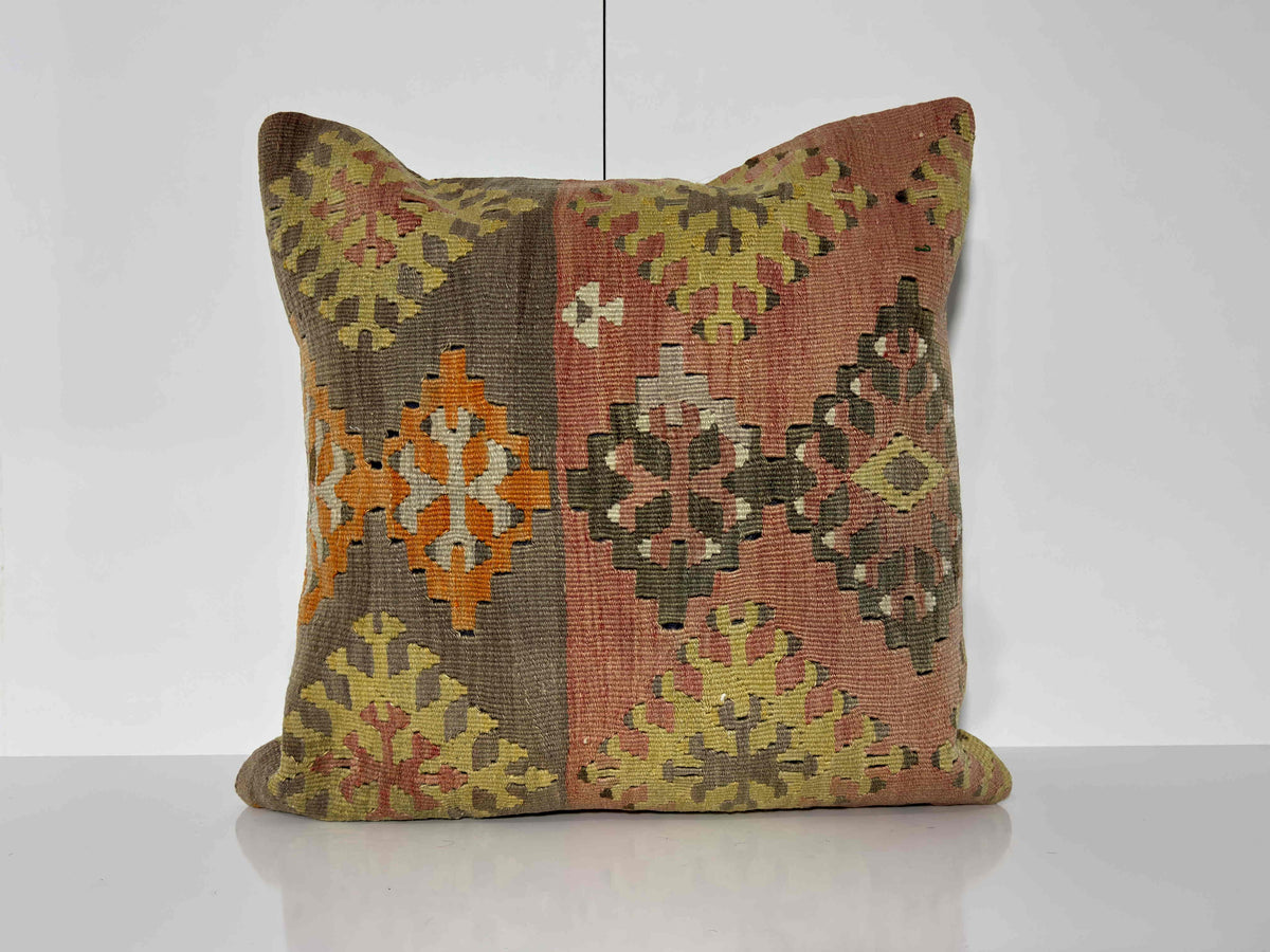 Gray 20" x 20" kilim pillow with traditional design, handmade in Turkey – EE00364.