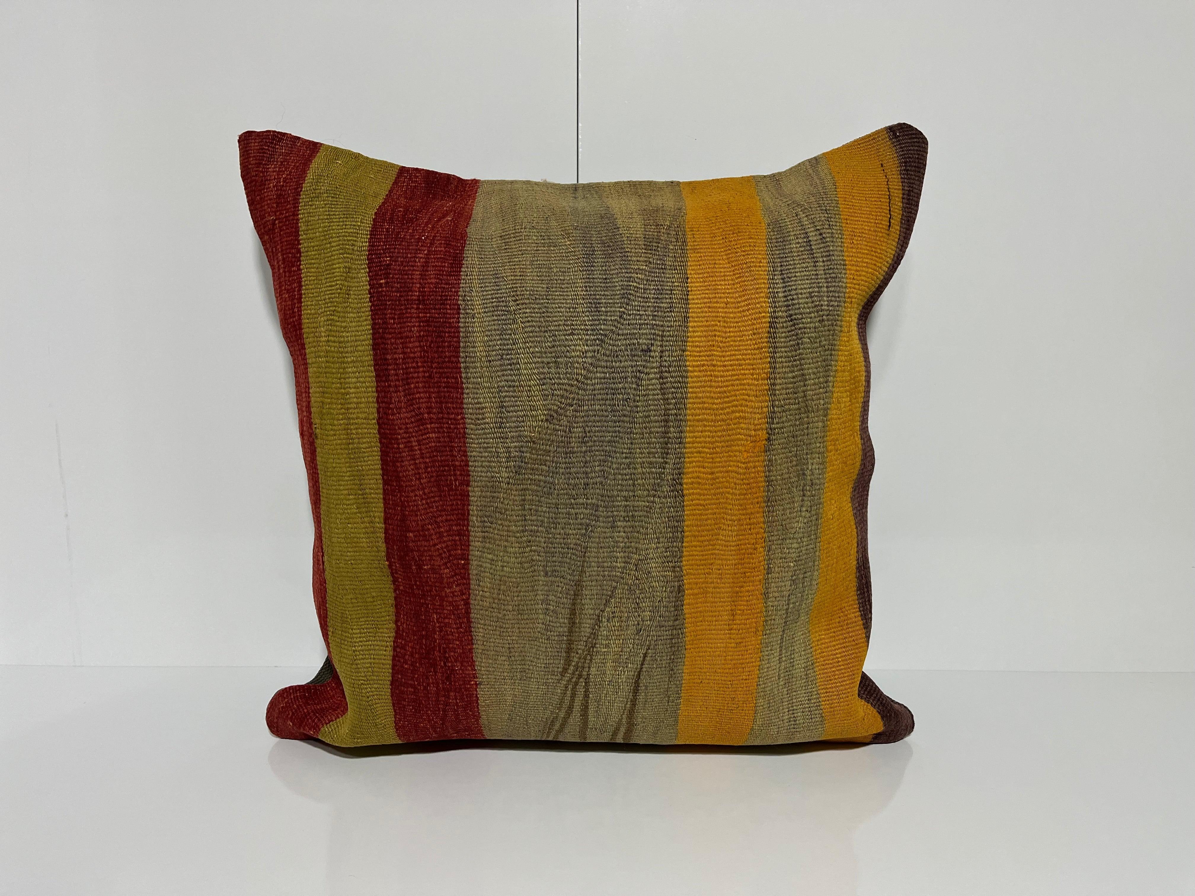 Kilim Pillow 20x20 inch, #EE00126