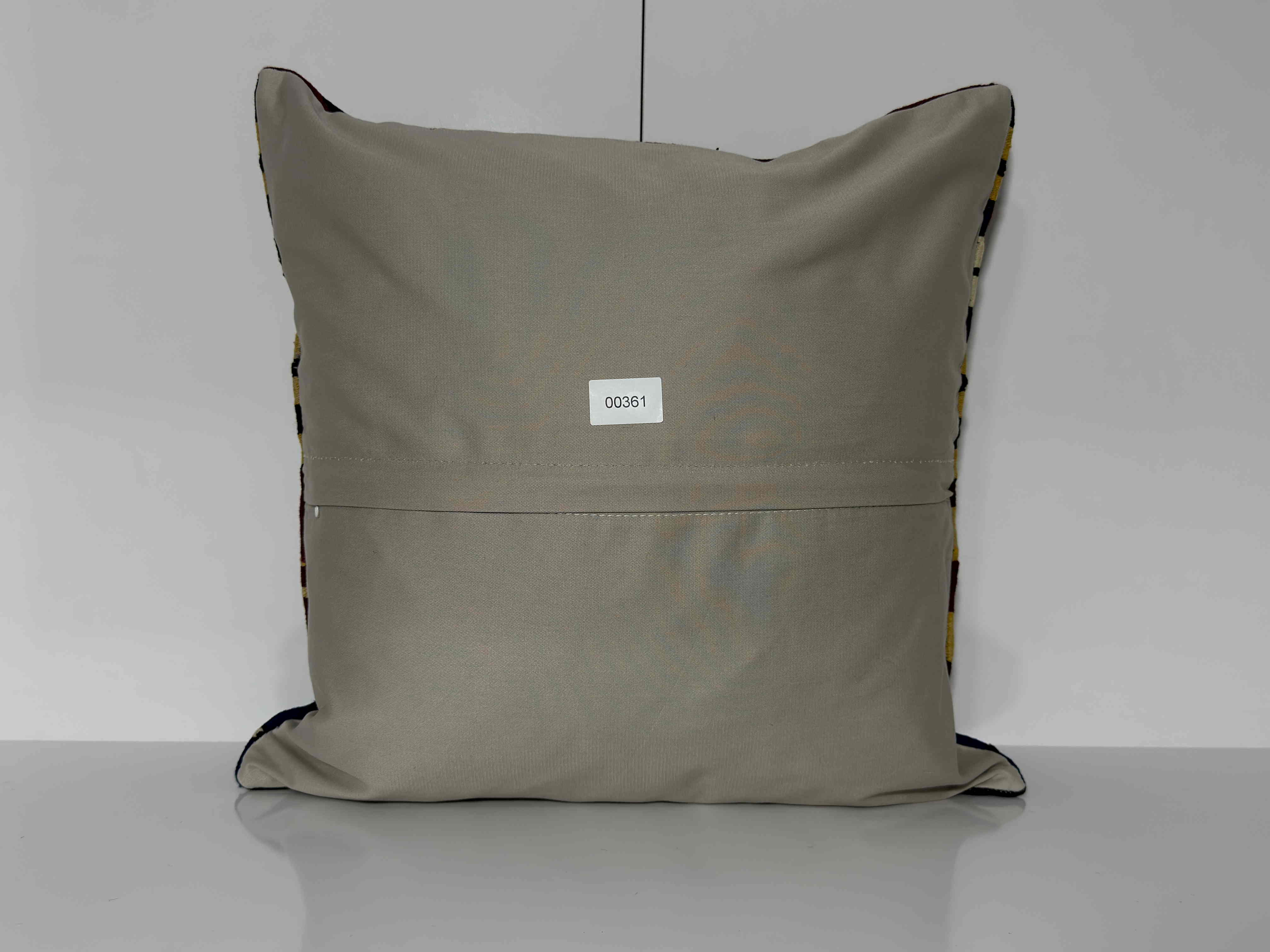 Kilim Pillow 20x20 inch, #EE00361