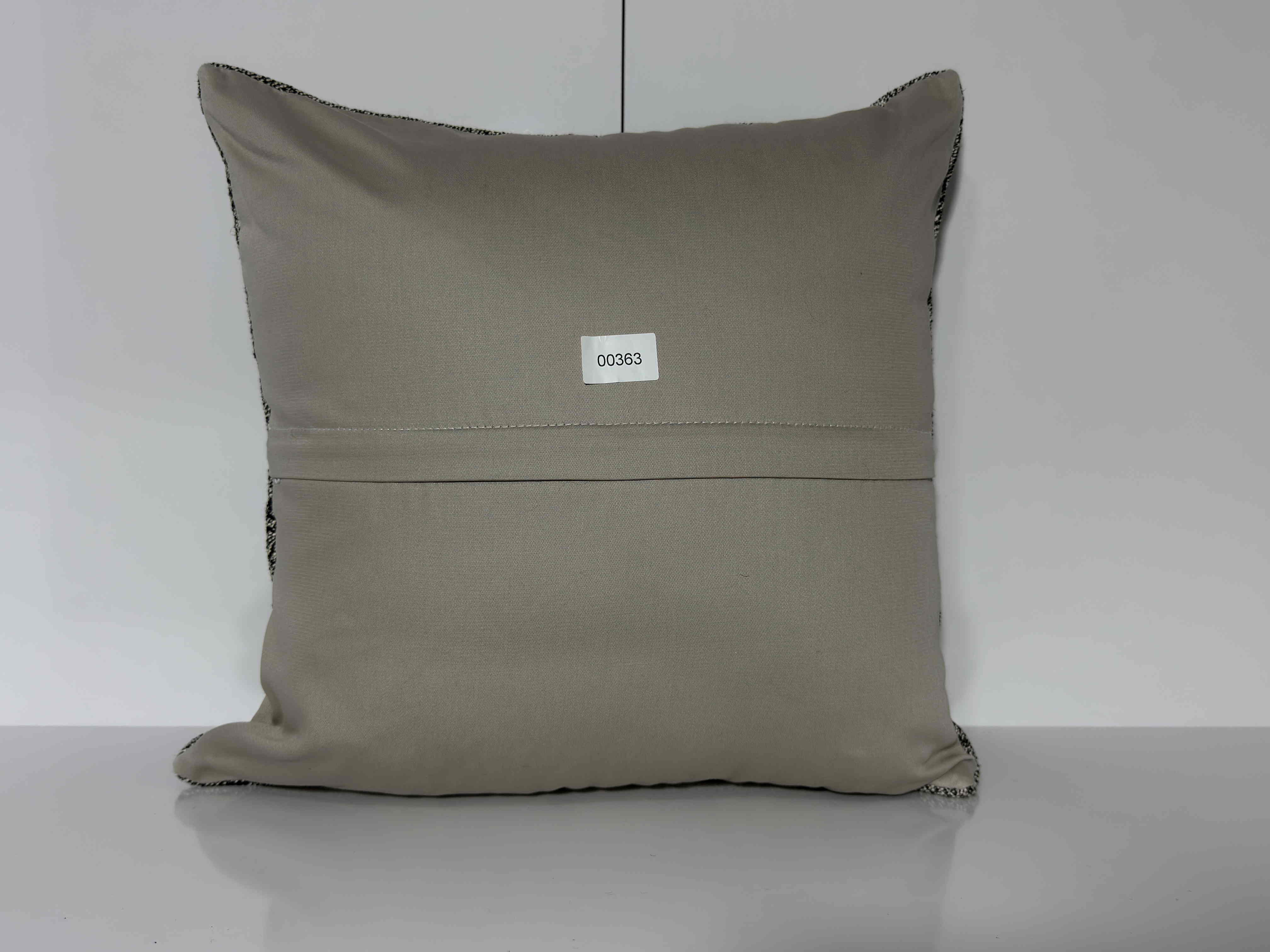 Kilim Pillow 20x20 inch, #EE00363