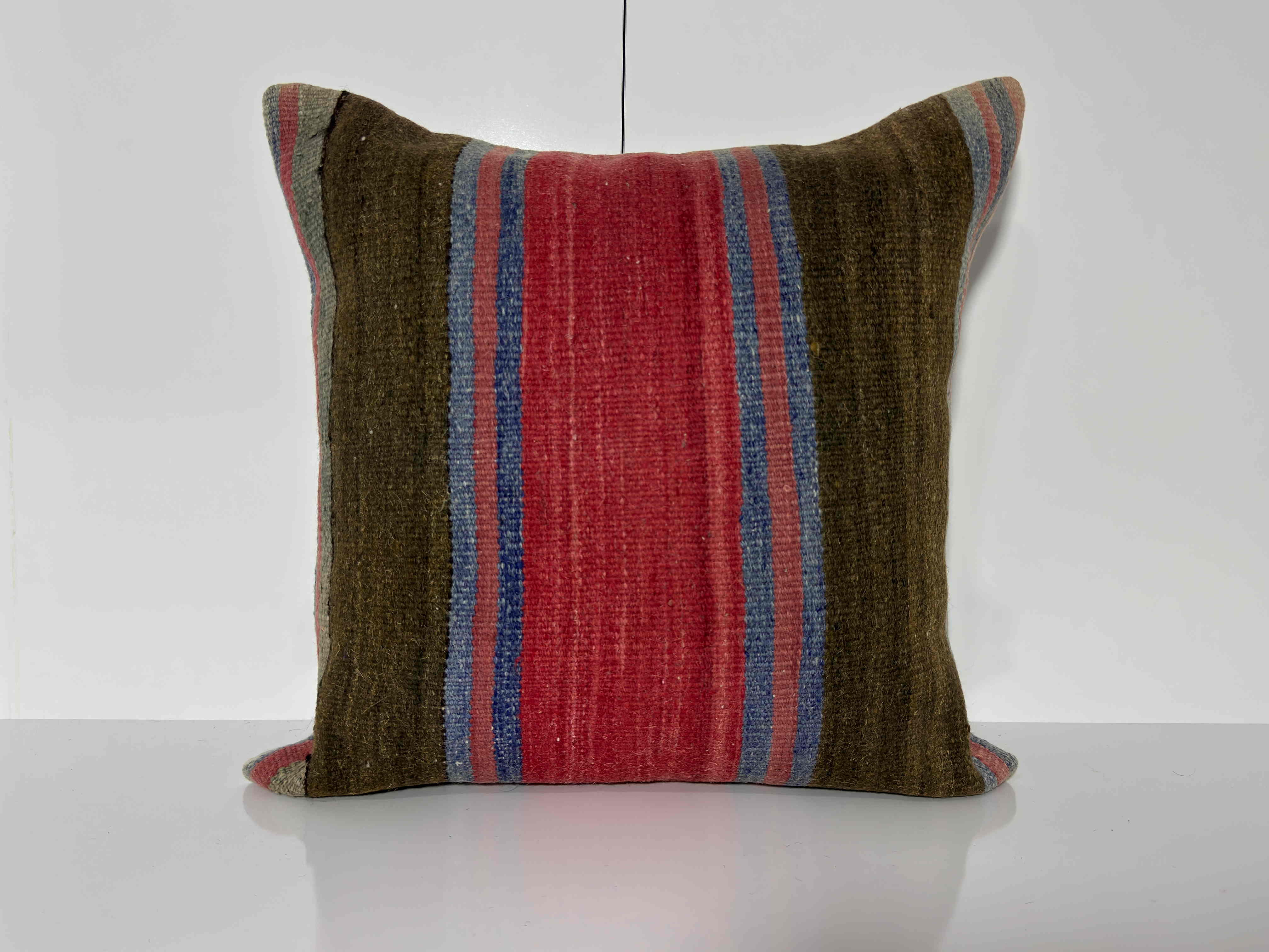 Red 20" x 20" kilim pillow with striped design, handmade in Turkey – EE00374.