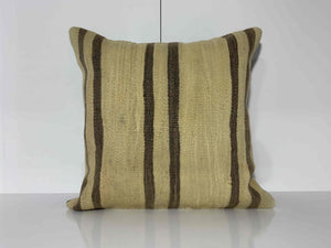 EE00156 - Kilim Pillow
